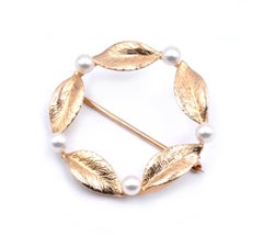 14 Karat Yellow Gold Vintage Circle Pearl Pin