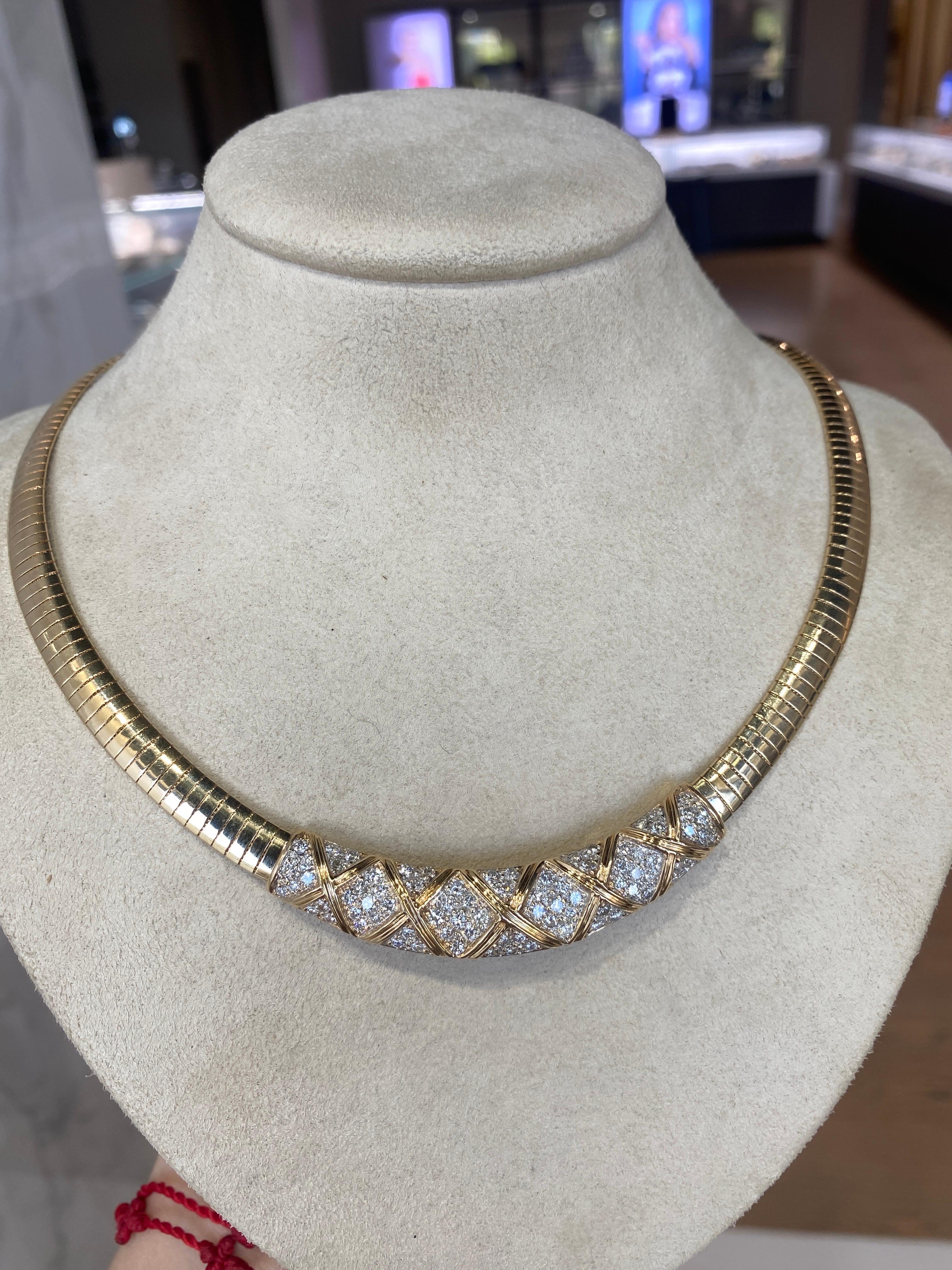 14 Karat Gelbgold Vintage Diamant Omega Halskette  für Damen oder Herren im Angebot