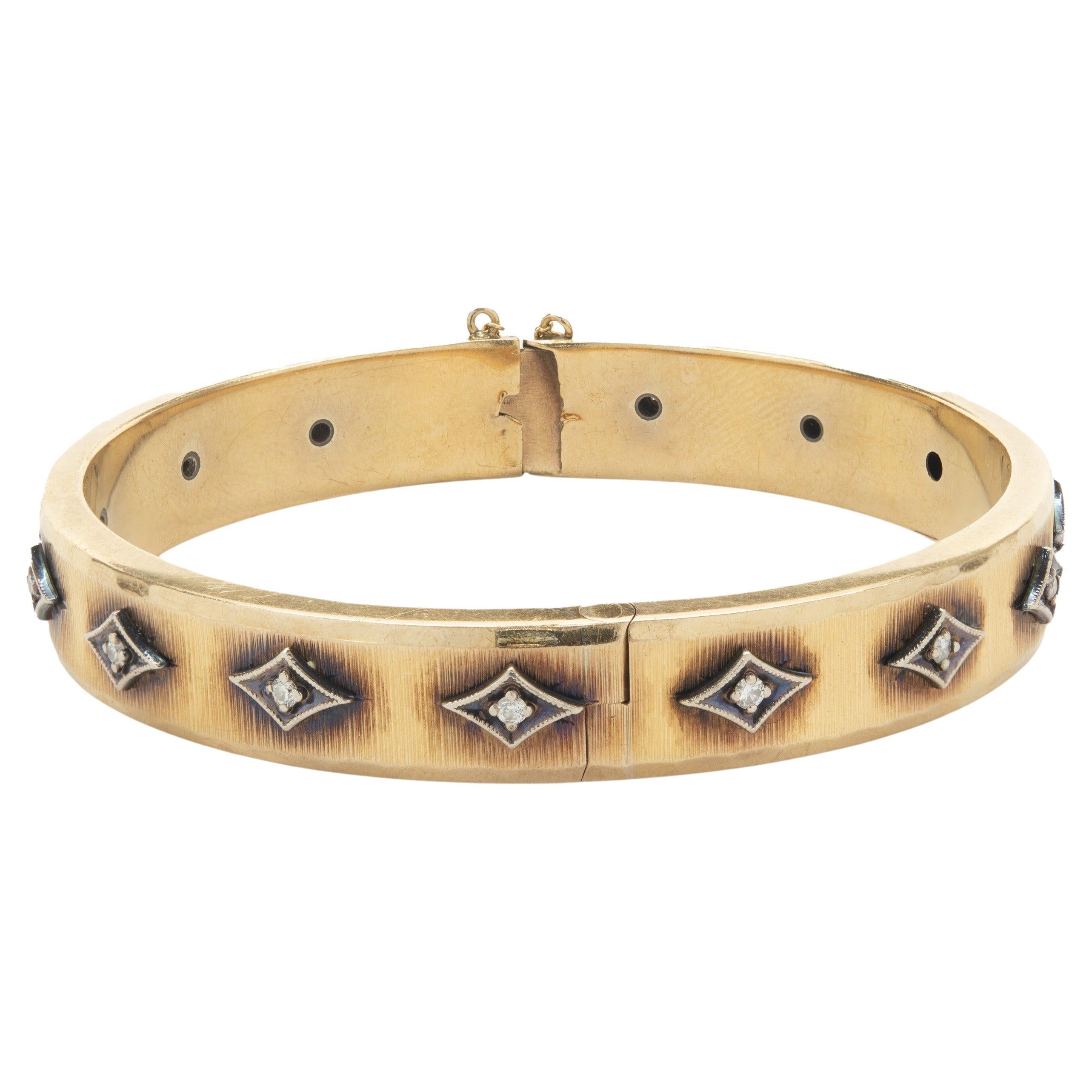 Vintage Persian 21 Karat Gold Bangle Bracelet For Sale at 1stDibs