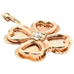 14 Karat Yellow Gold Vintage Four-Leaf Clover Pendant with 0.12 Carat Diamond