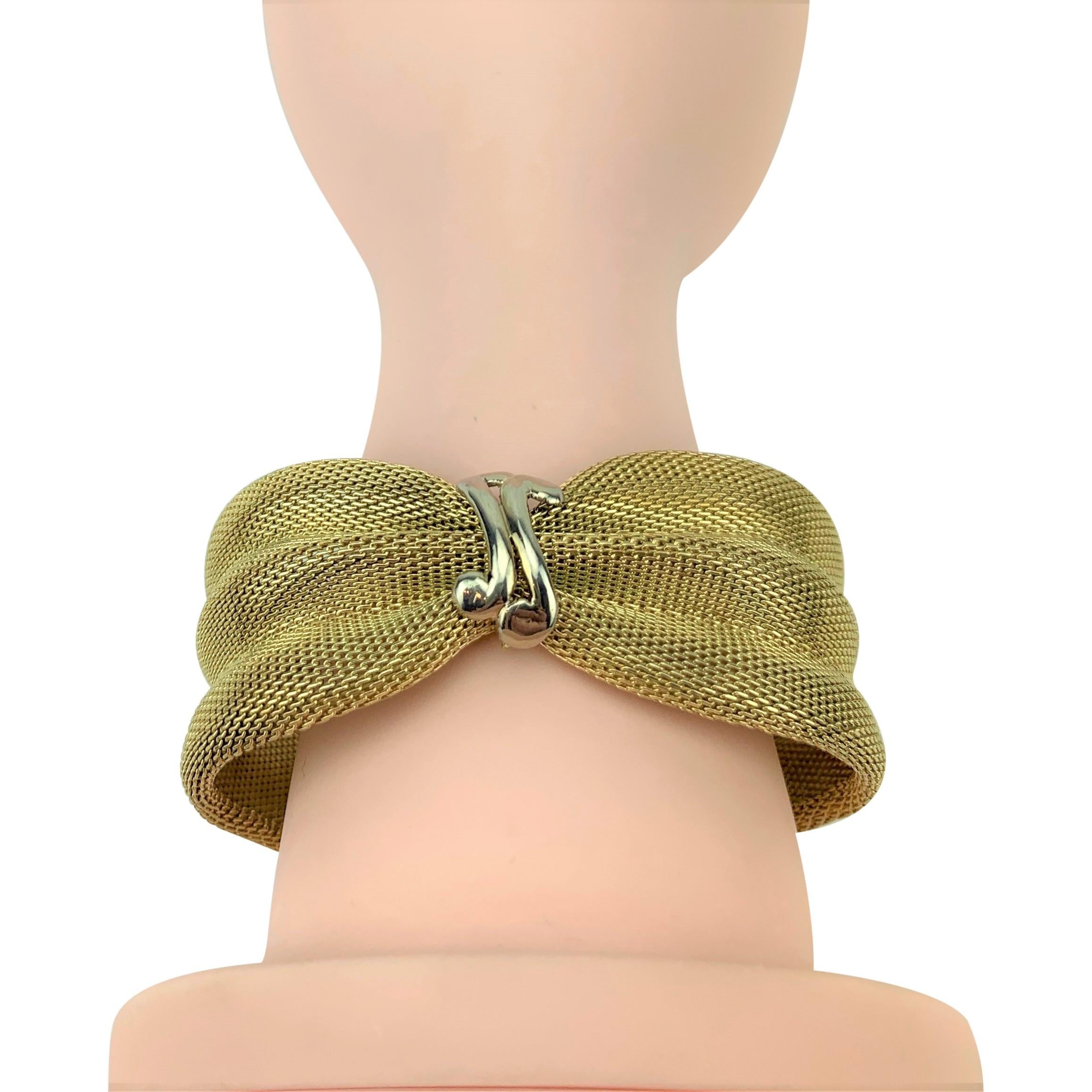 14 Karat Yellow Gold Vintage Mesh Design with Knot Bracelet 4