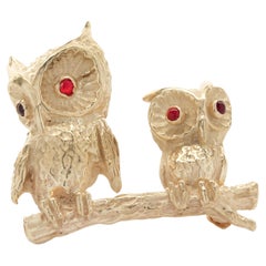 14 Karat Yellow Gold Vintage Two Owls on a Branch Pin