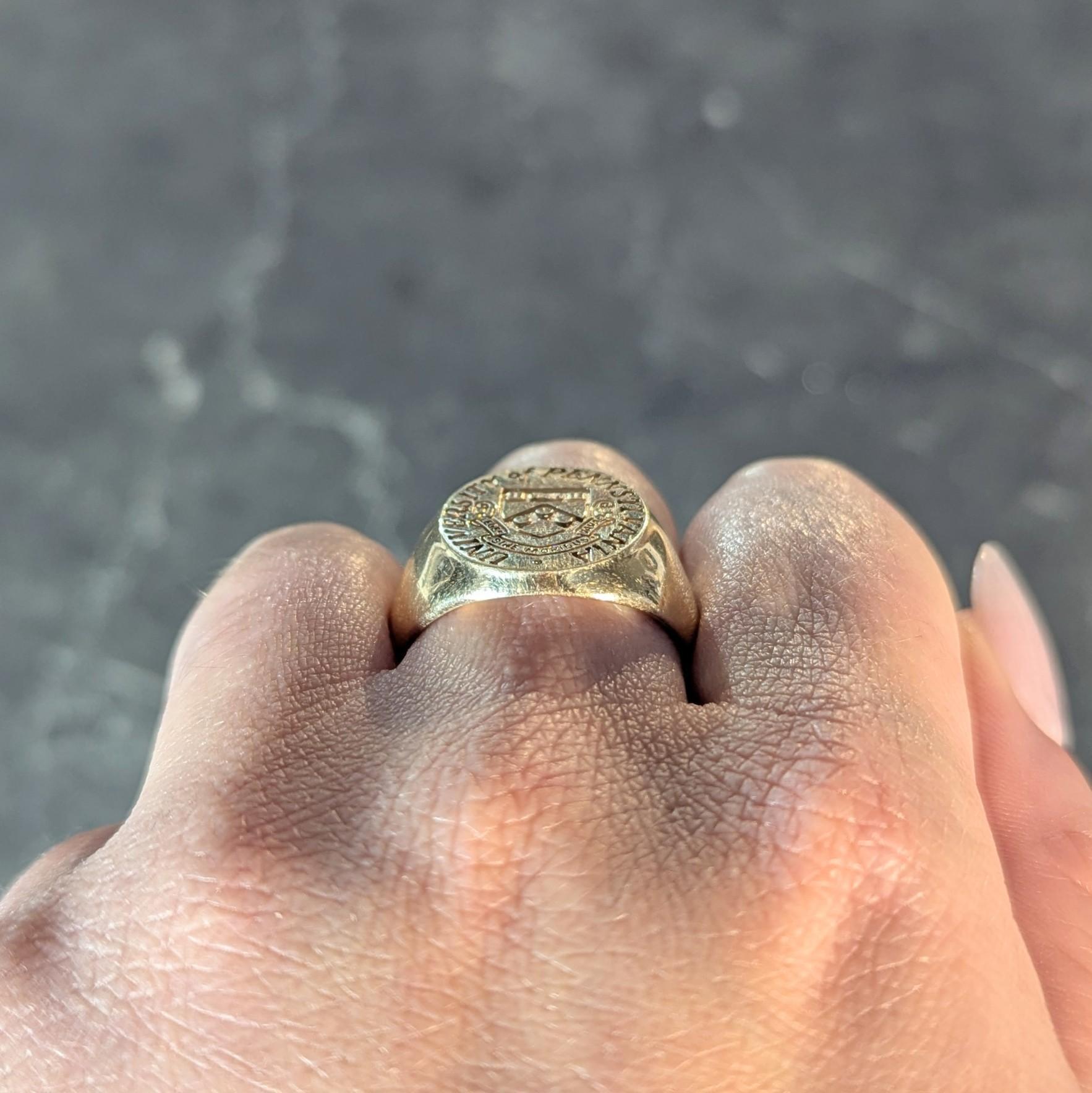 14 Karat Yellow Gold Vintage UPenn University Pennsylvania Intaglio Signet Ring 9