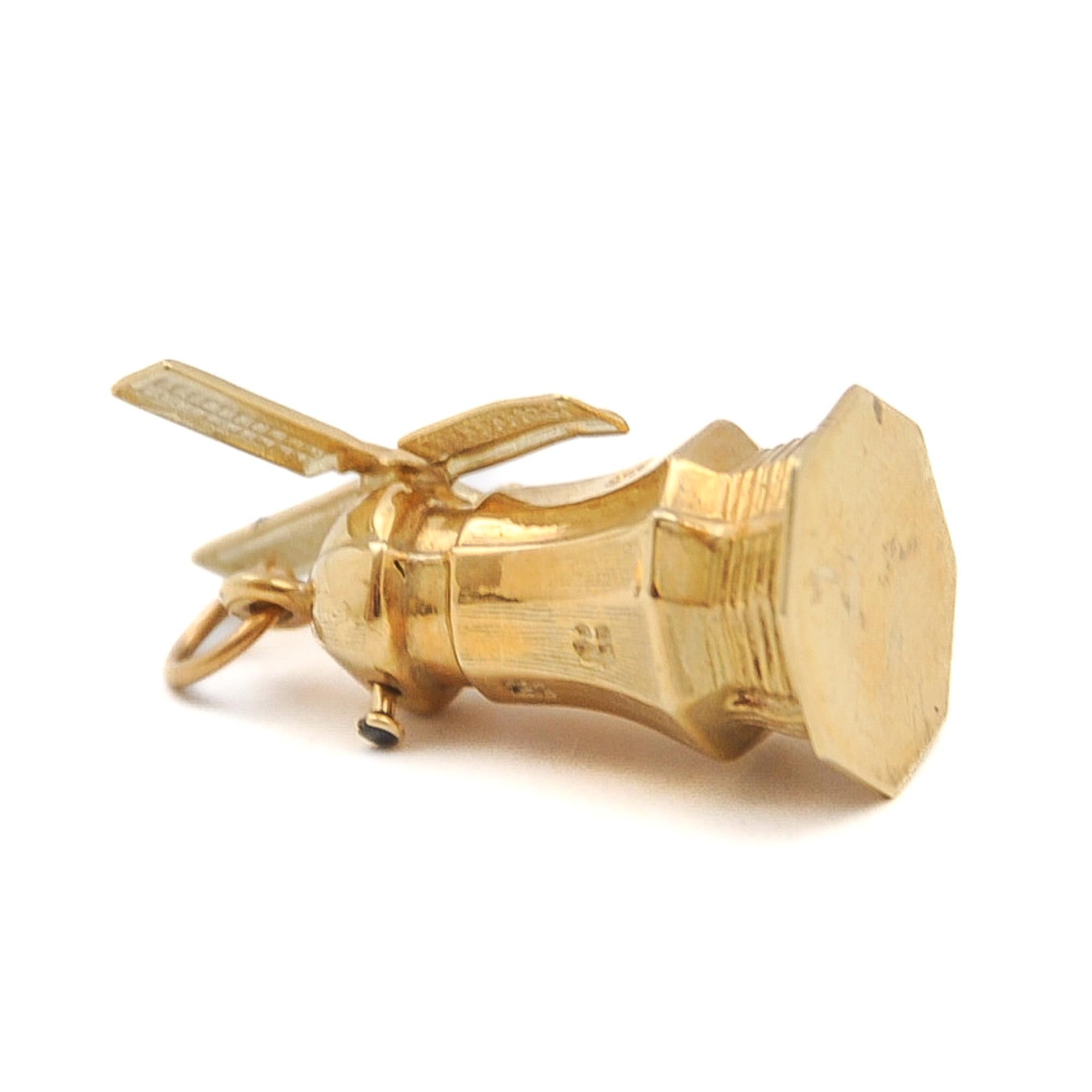 Pendentif breloque moulin à vent hollandais en or jaune 14 carats en vente 1