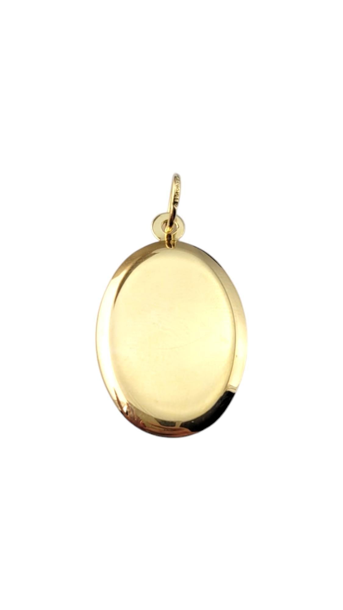 Colgante Virgen María de Oro Amarillo de 14 Kilates

Este colgante de oro amarillo de 14 quilates de la Virgen María presenta una representación elegantemente detallada de la Santísima Madre, que simboliza la gracia y la devoción, perfecta para