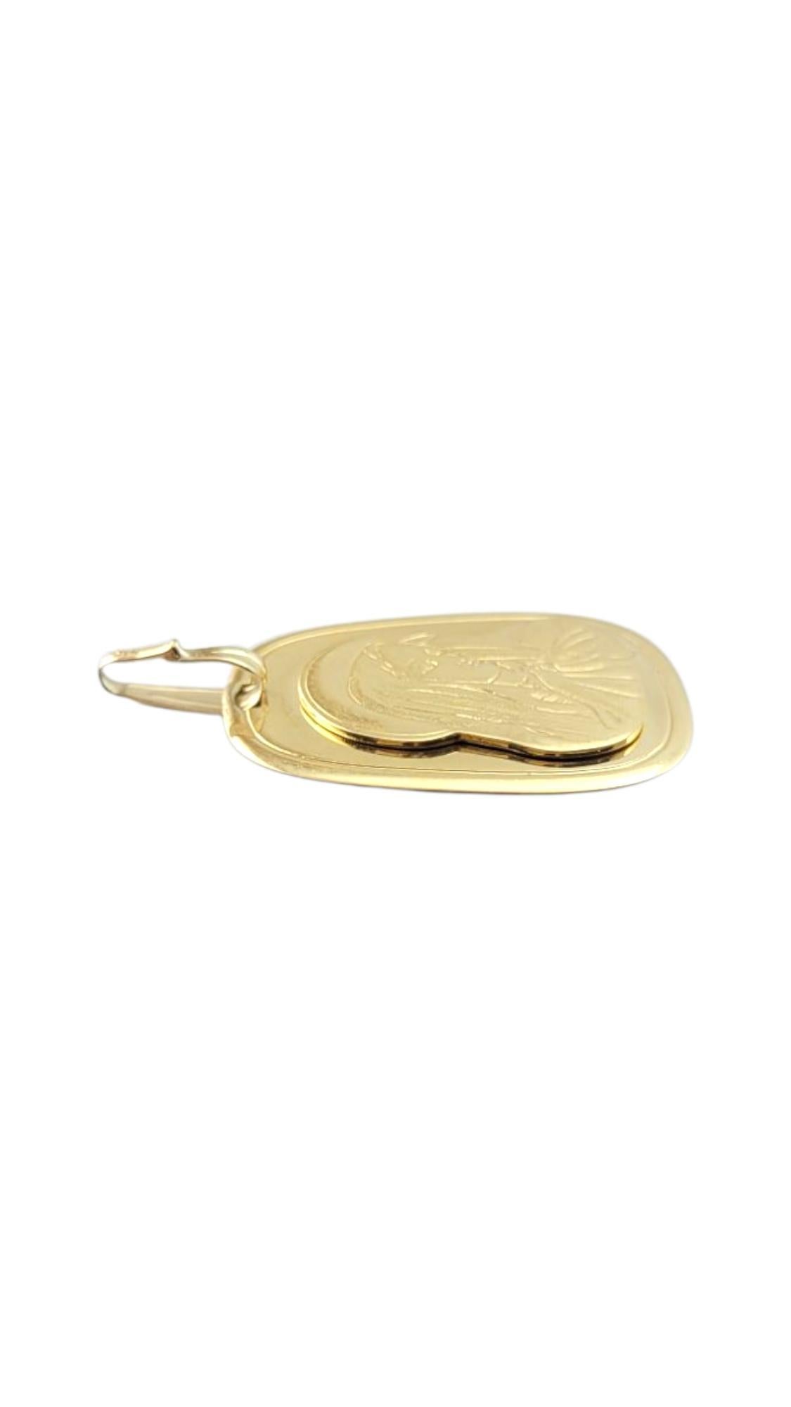 Pendentif Vierge Marie en or jaune 14 carats #21321 en vente 2