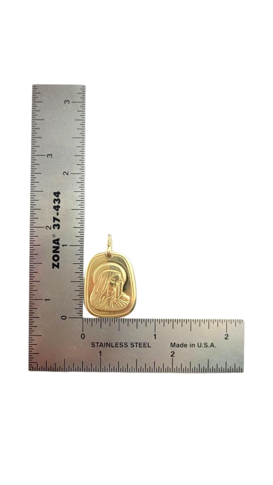 Pendentif Vierge Marie en or jaune 14 carats #21321 en vente 4