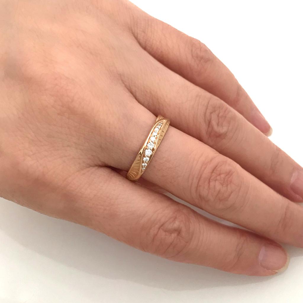 For Sale:  14 Karat Yellow Gold Wave Crest Ring with Diamonds from K.Mita - Small 2