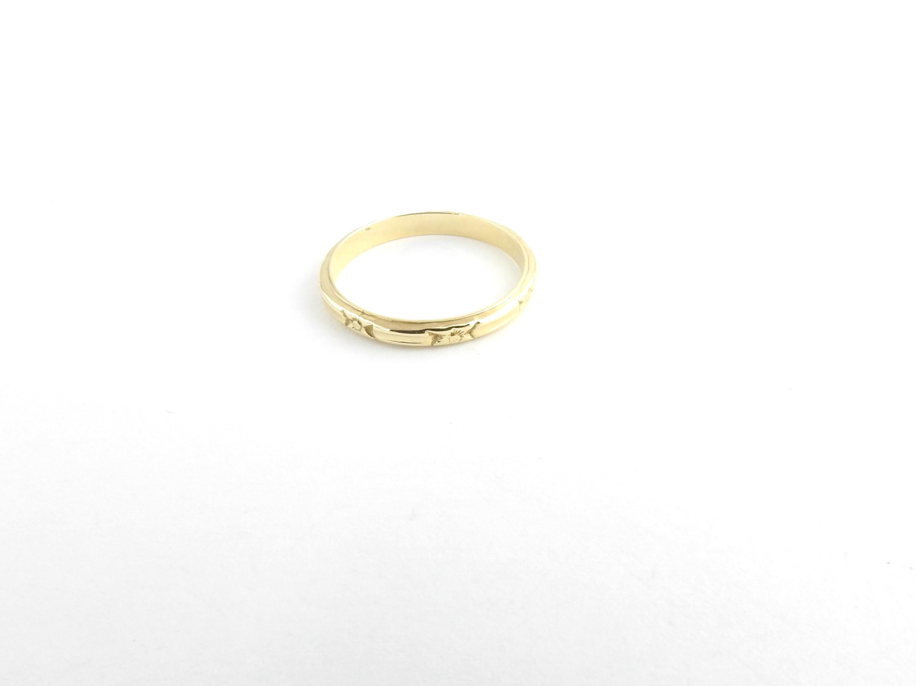 Women's 14 Karat Yellow Gold Wedding Band