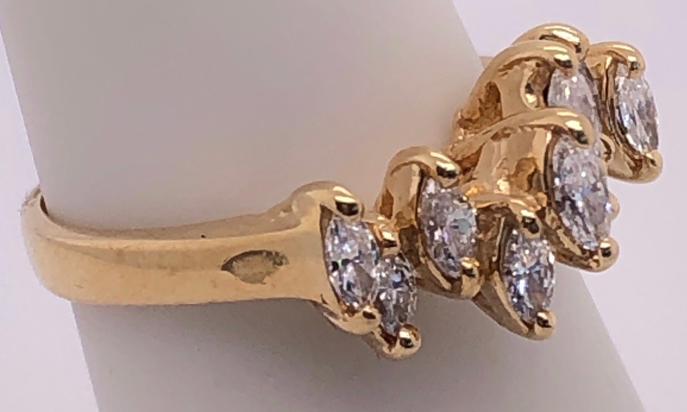14 Karat Yellow Gold Wedding Bridal Ring with Marquise Diamonds In Good Condition For Sale In Stamford, CT