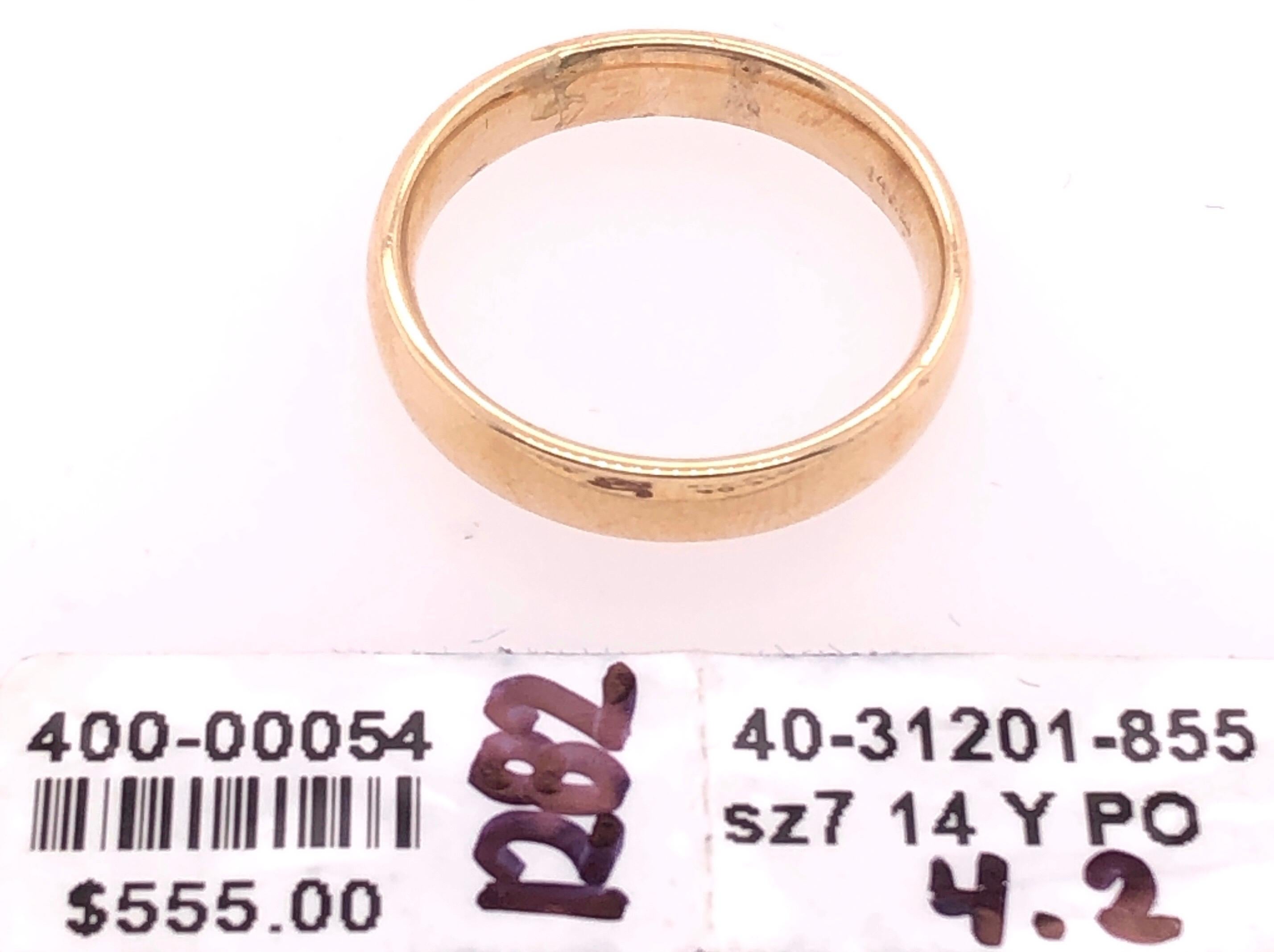 14 Karat Yellow Gold Wedding Ring / Wedding Band For Sale 4