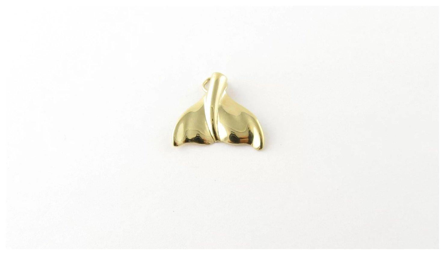 14 Karat Yellow Gold Whale Tail Pendant In Good Condition In Washington Depot, CT