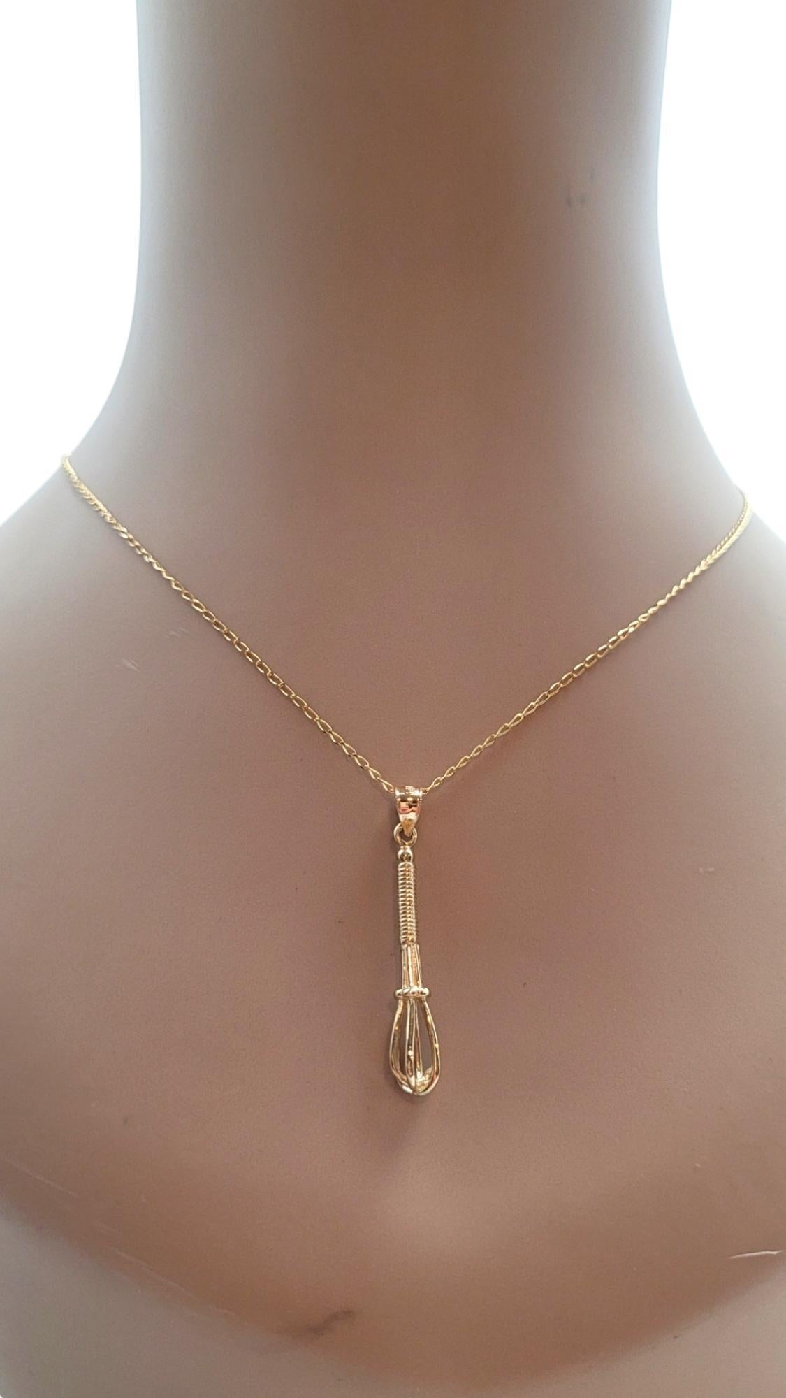 Charm en or jaune 14 carats avec un fouet #20736 en vente 6