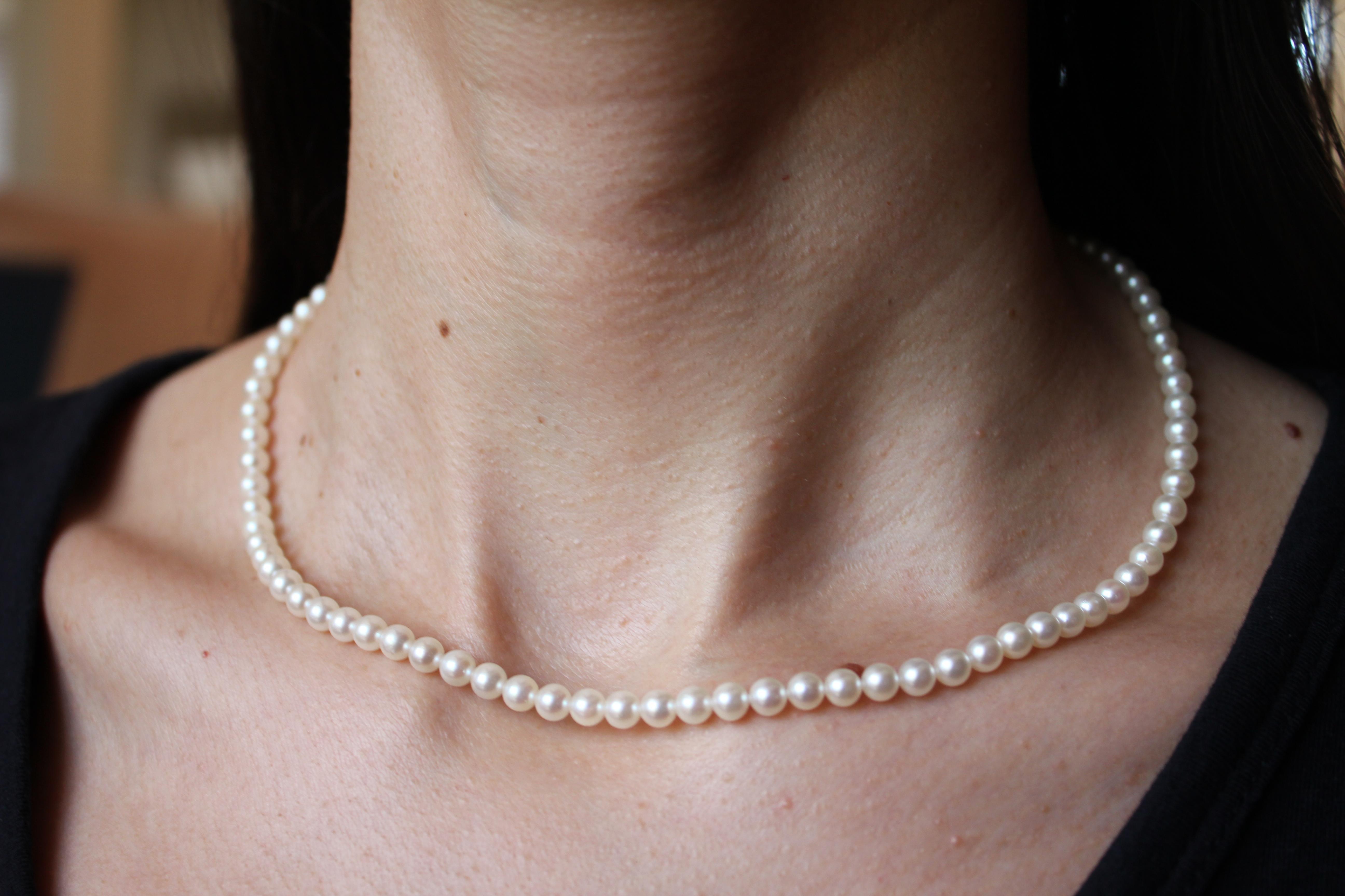14 Karat Yellow Gold White Akoya Pearl Bead Layer Dainty Classic Choker Necklace In New Condition For Sale In Oakton, VA