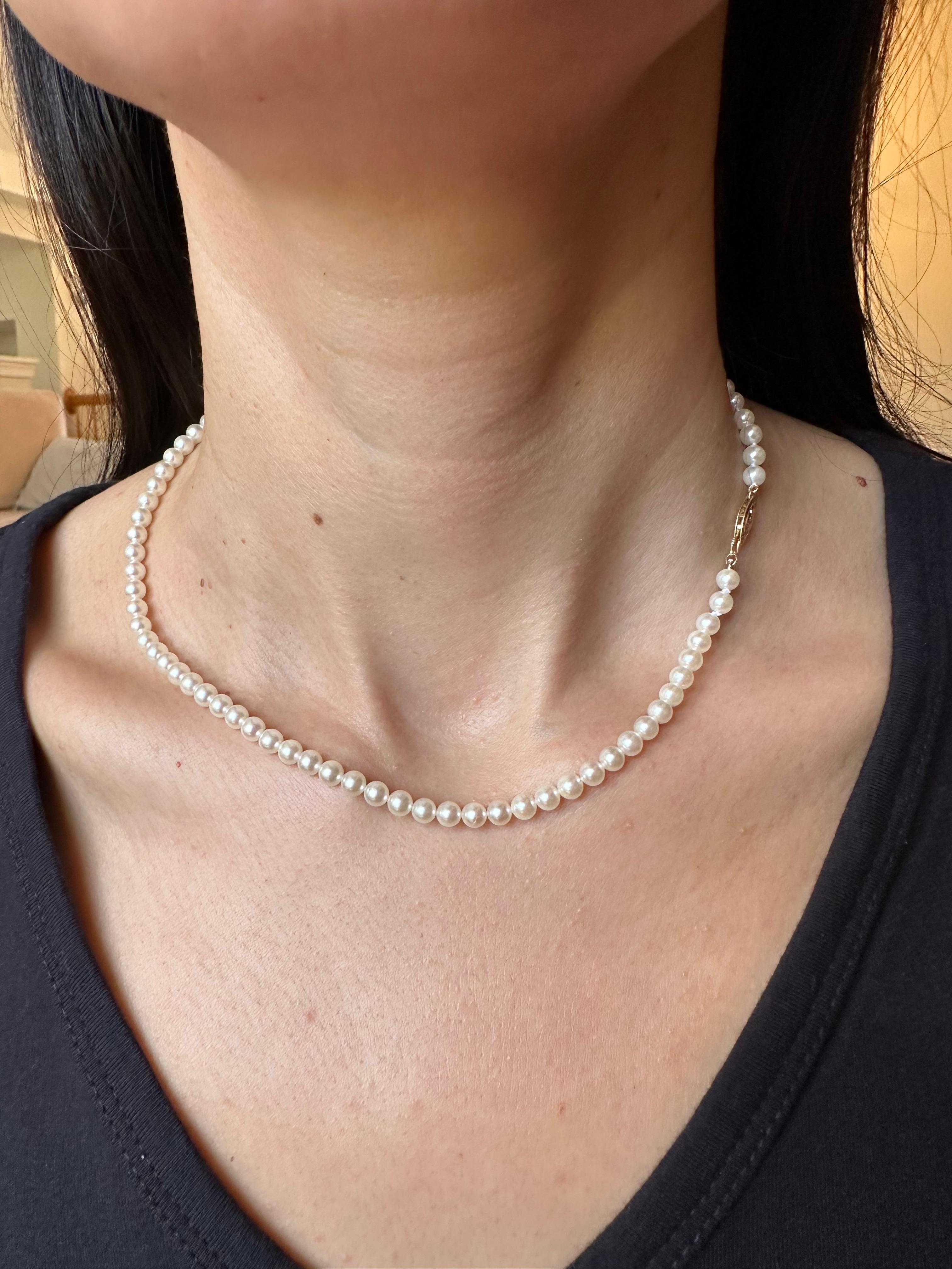 14 Karat Yellow Gold White Akoya Pearl Bead Layer Dainty Classic Choker Necklace For Sale 2