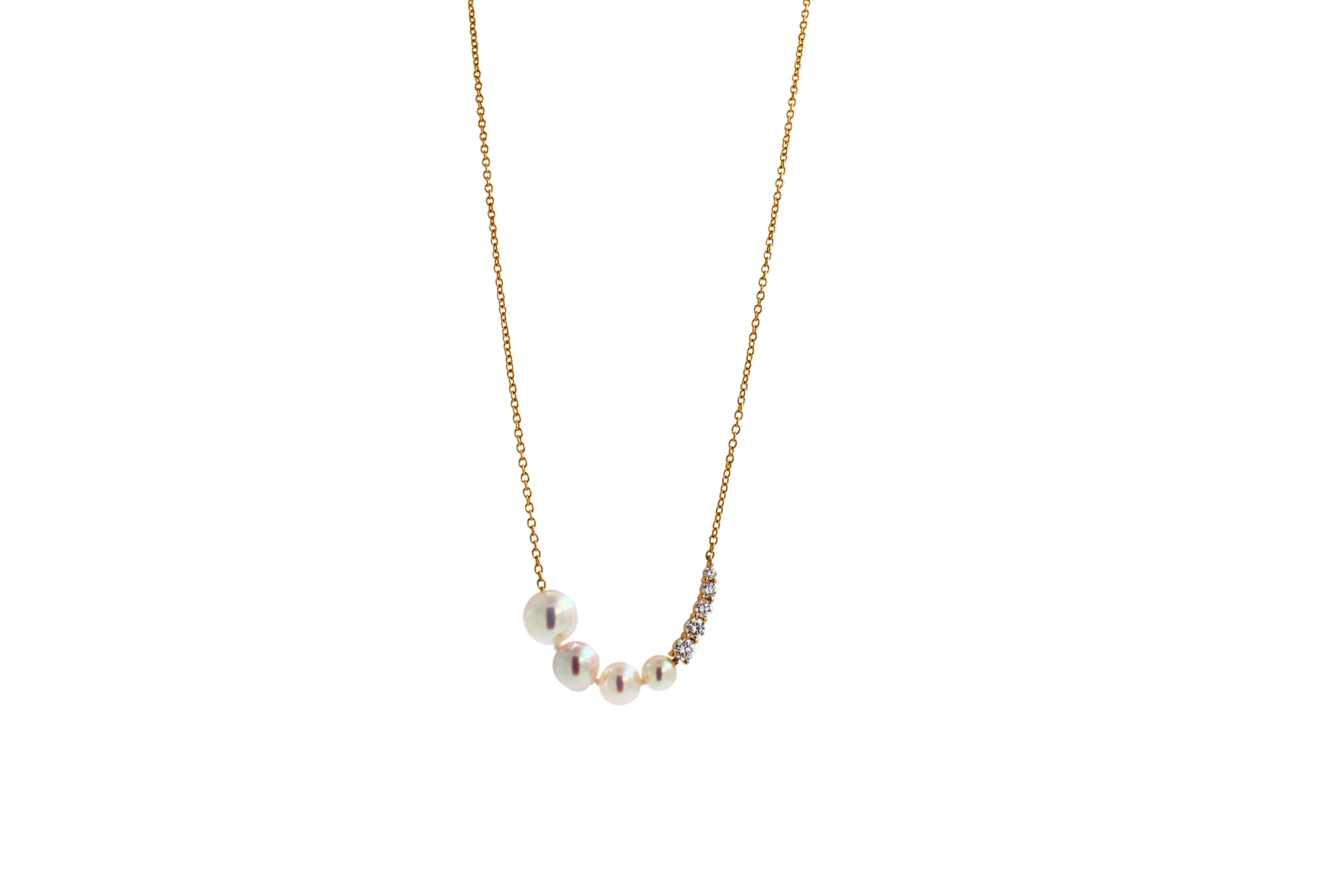 Modern 14 Karat Yellow Gold White Akoya Pearl Diamond Curved Pendant Chain Necklace For Sale