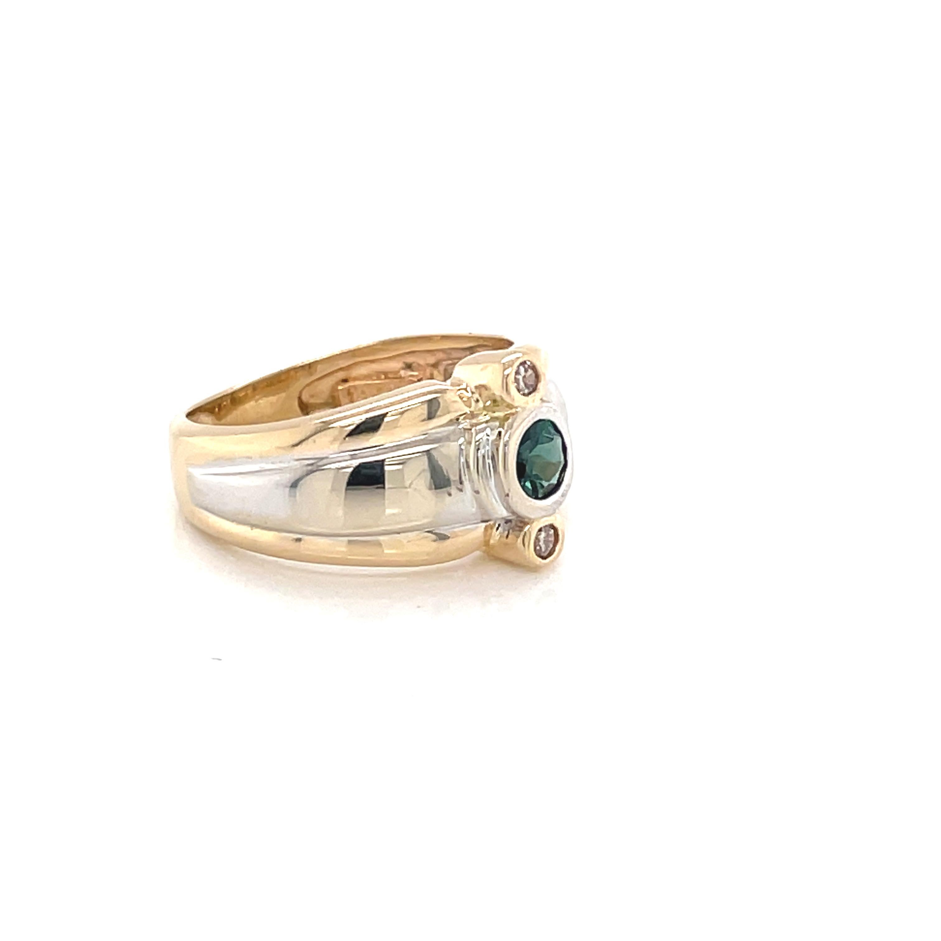 Round Cut 14 Karat Yellow Gold White Gold Ring w Green Beryl Solitaire Diamond Accents