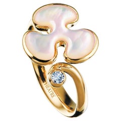 14 Karat Yellow Gold White Mother of Pearl and Diamond Cocktail Ring
