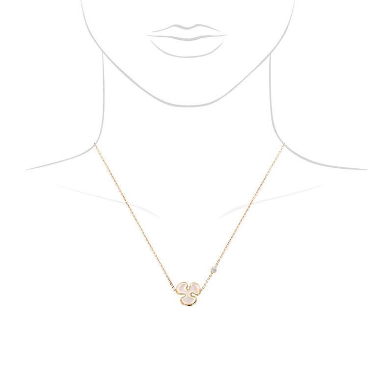 14 Karat Yellow Gold White Mother of Pearl and Diamond Necklace For ...