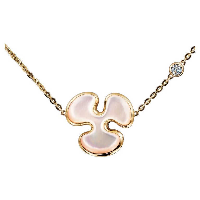 14 Karat Yellow Gold White Mother of Pearl and Diamond Necklace For ...