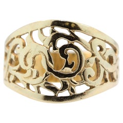 14 Karat Yellow Gold Wide Band Ring with Filigree Design, Estate Jewelry