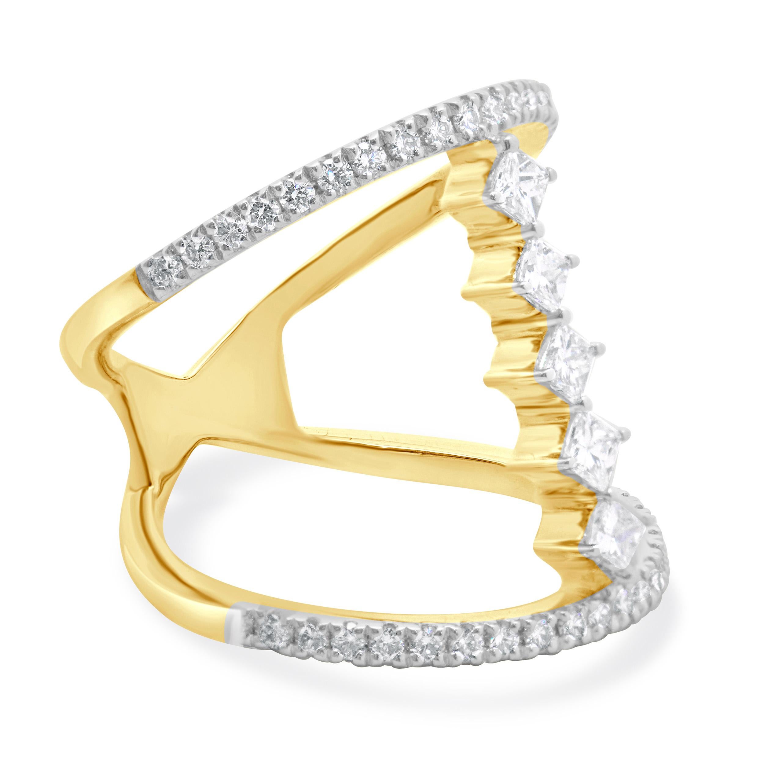 14 Karat Yellow Gold Wide Diamond Bar Link Ring In Excellent Condition For Sale In Scottsdale, AZ