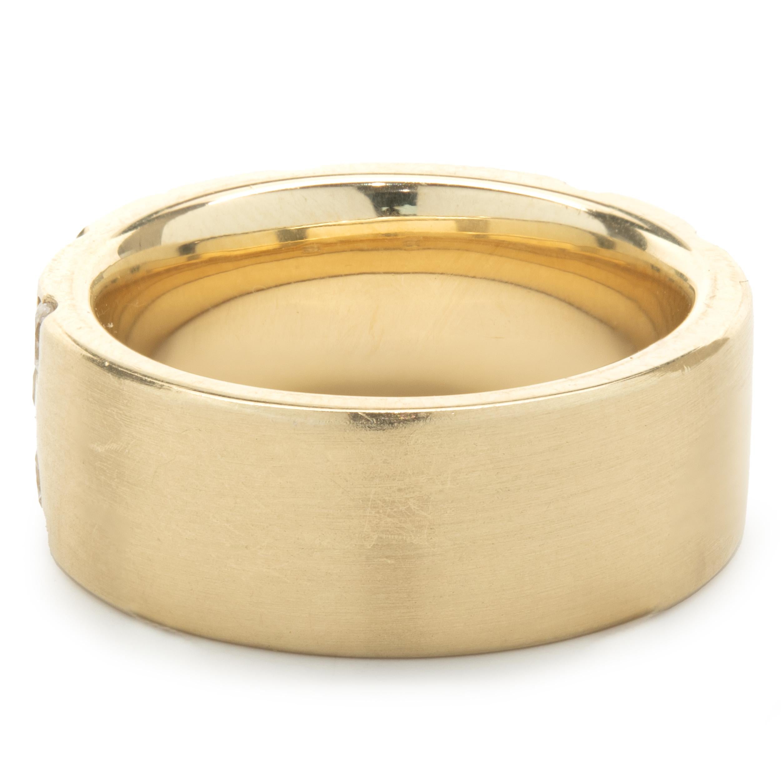 14 Karat Yellow Gold Wide Diamond X&O Band In Excellent Condition In Scottsdale, AZ