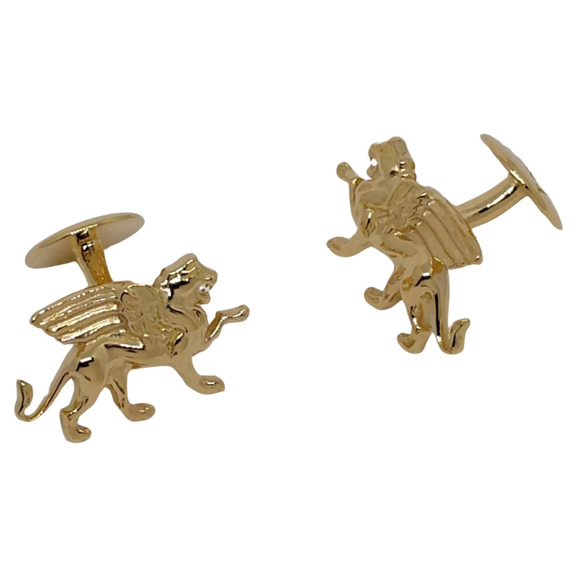14 Karat Yellow Gold Winged Griffin Cufflinks  Tiffany designer , Thomas Kurilla created this for 1st dibs exclusively. Sculpture is my passion. This griffin is getting ready to take on his enemy 4 teeth and all. 
20 mm wide x 11.5 mm high x 3mm