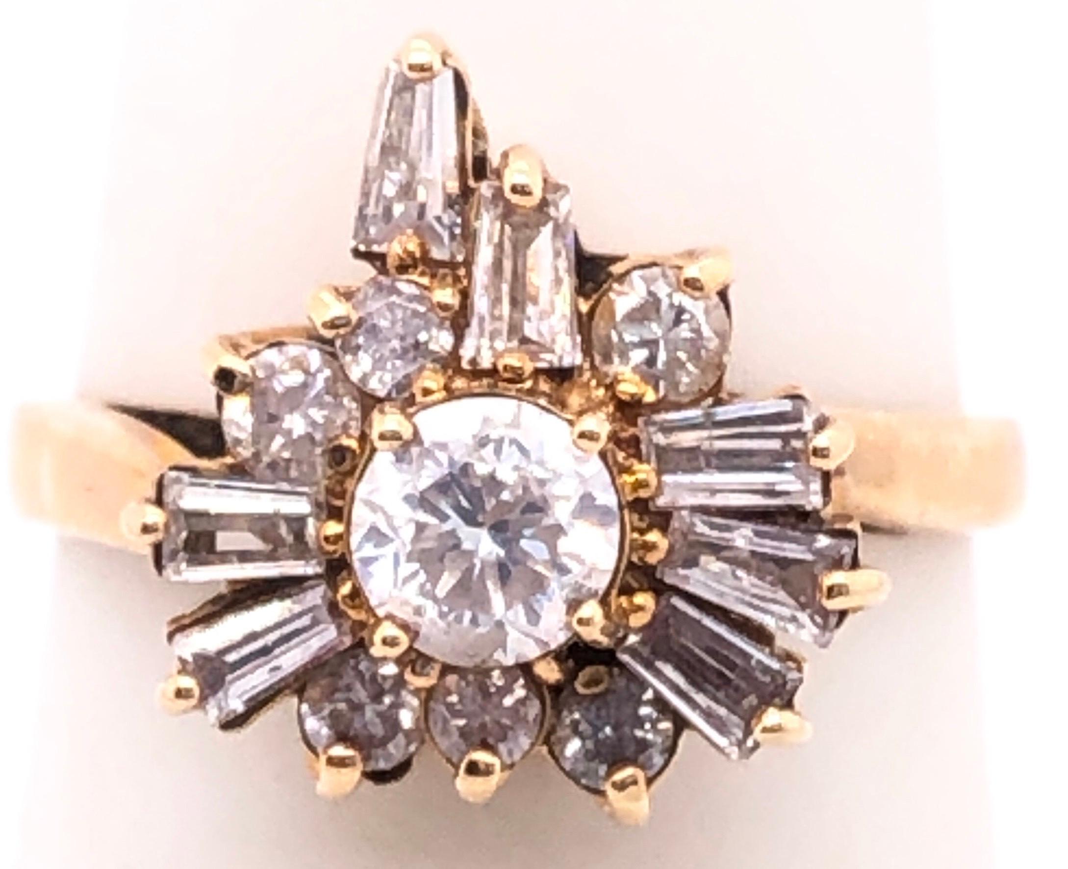 14 Karat Yellow Gold with Diamond Cluster Cocktail Ring In Good Condition For Sale In Stamford, CT