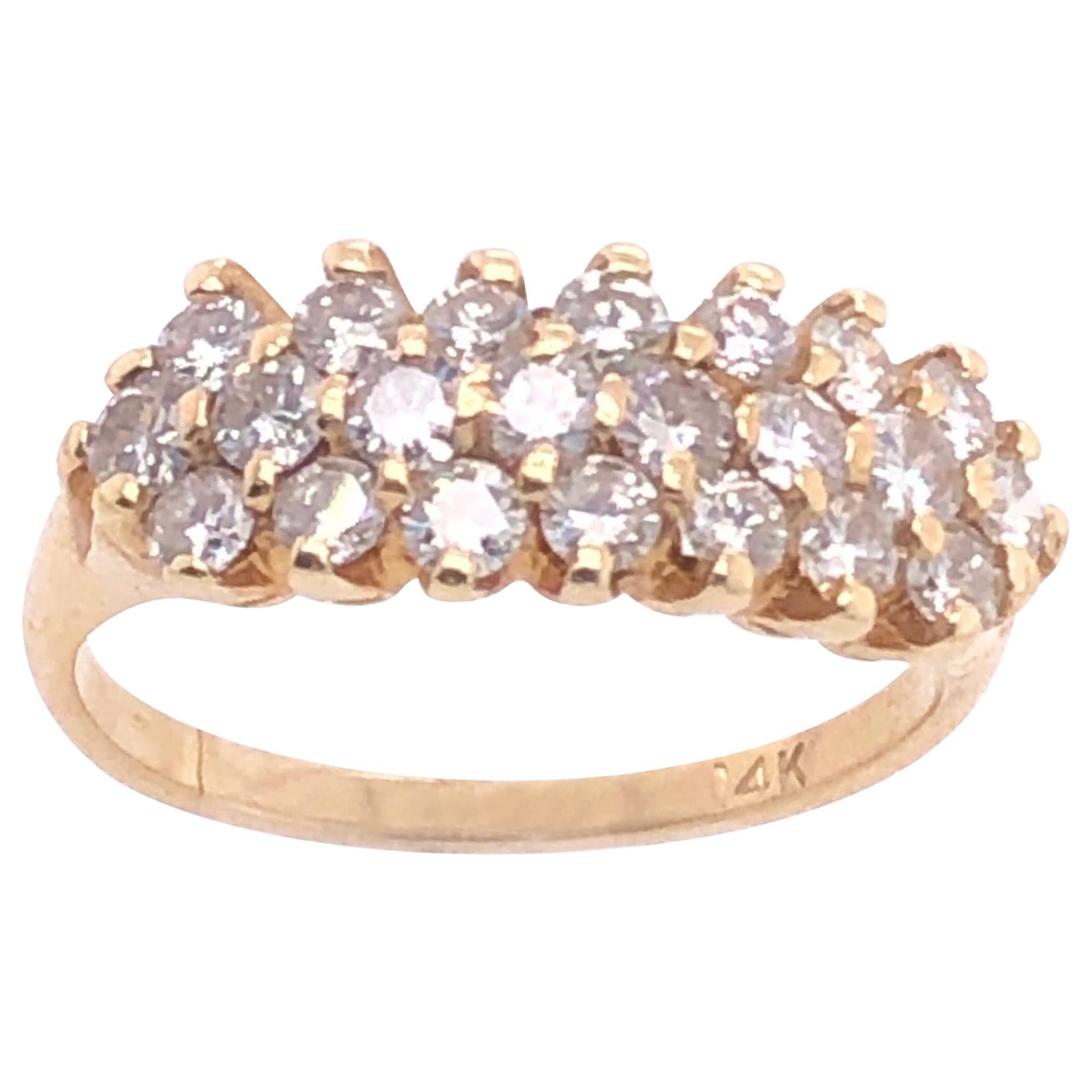 Bague de mariage ou d'anniversaire en or jaune 14 carats avec diamants à trois niveaux