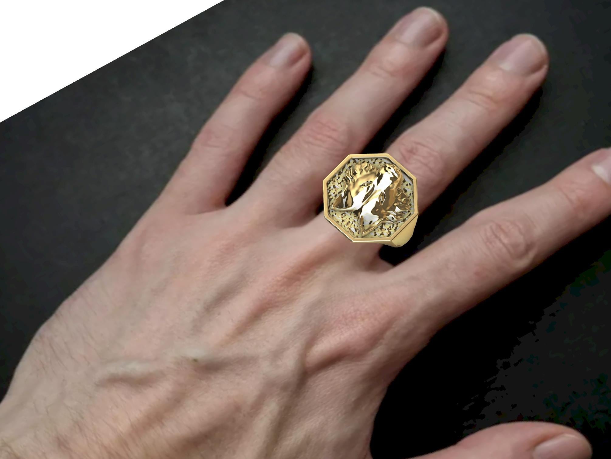 For Sale:  14 Karat Yellow Gold Wolf Signet Ring 2