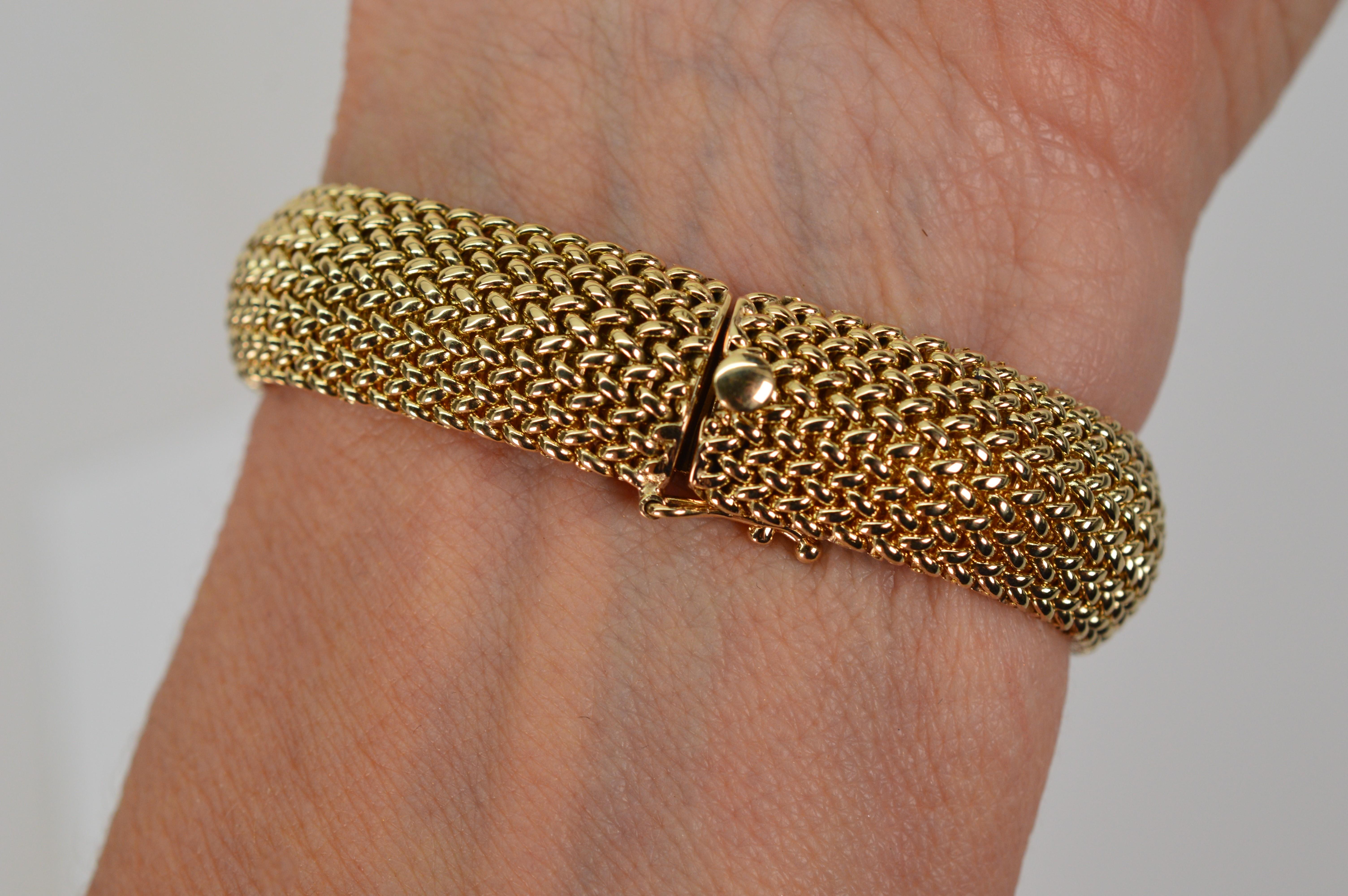 14 Karat Yellow Gold Woven Mesh Contoured Bracelet w White Gold Diamond Accents For Sale 5