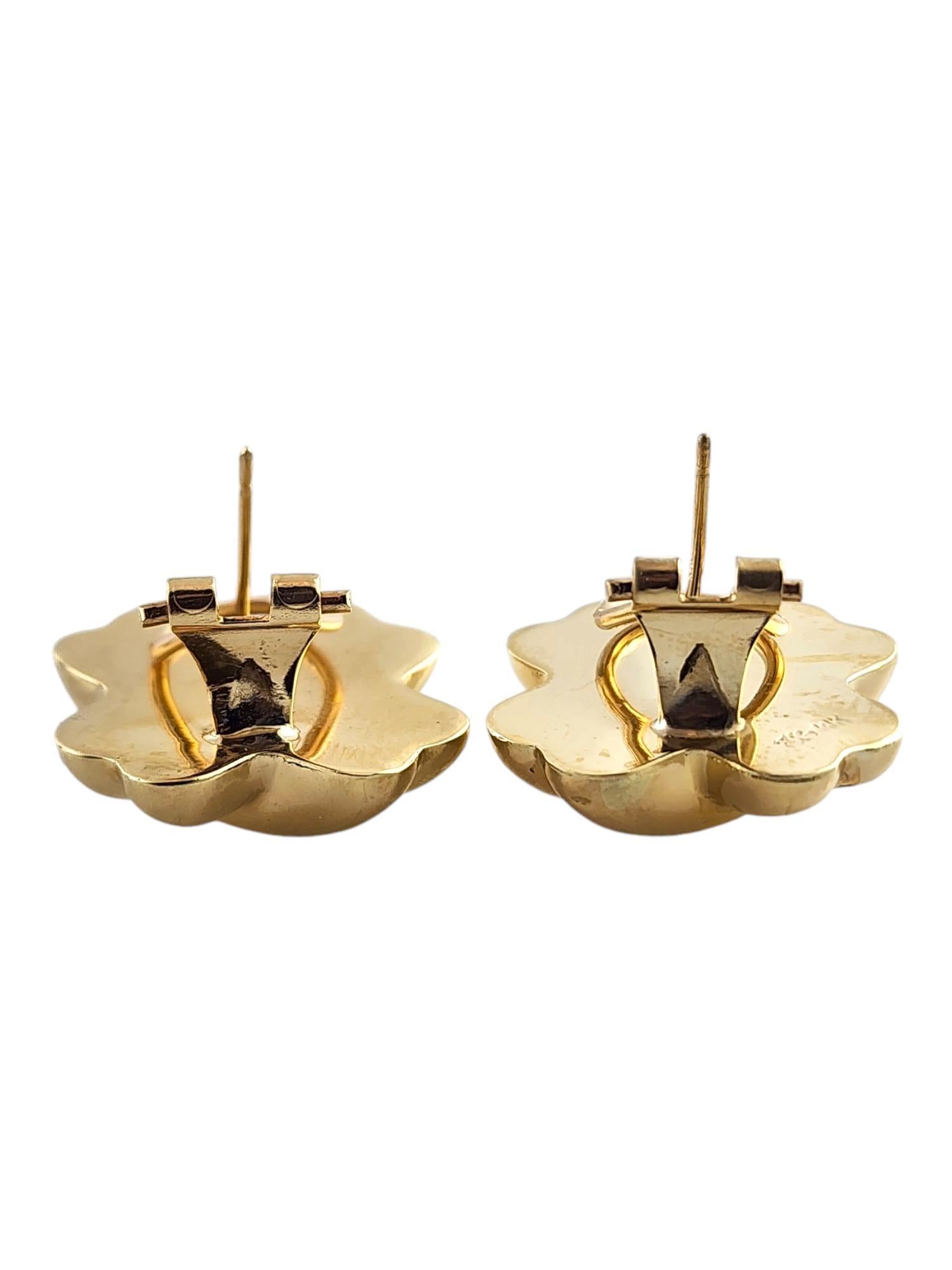 Boucles d'oreilles croix en or jaune 14 carats n° 21594 Pour femmes en vente