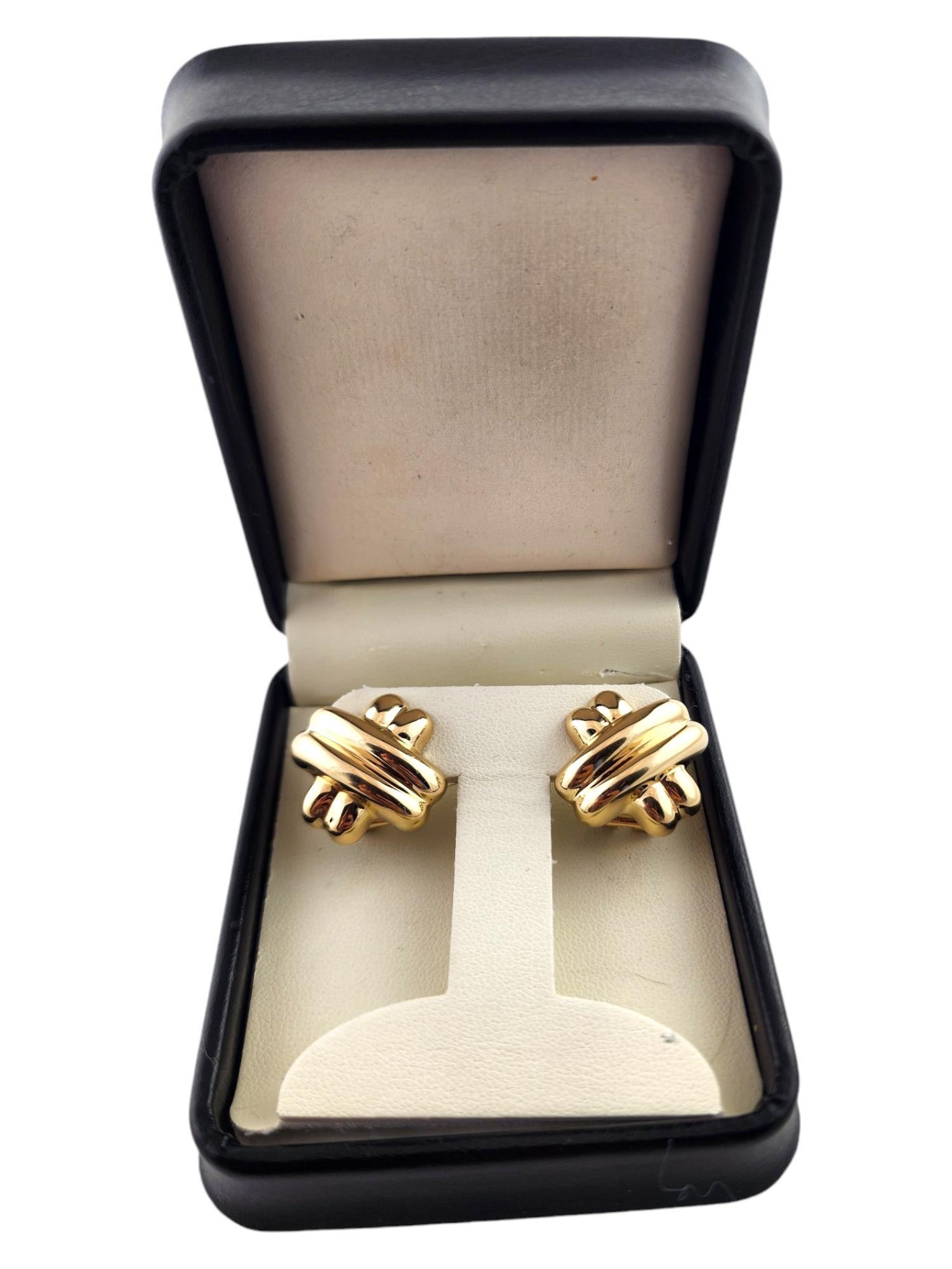Boucles d'oreilles croix en or jaune 14 carats n° 21594 en vente 2