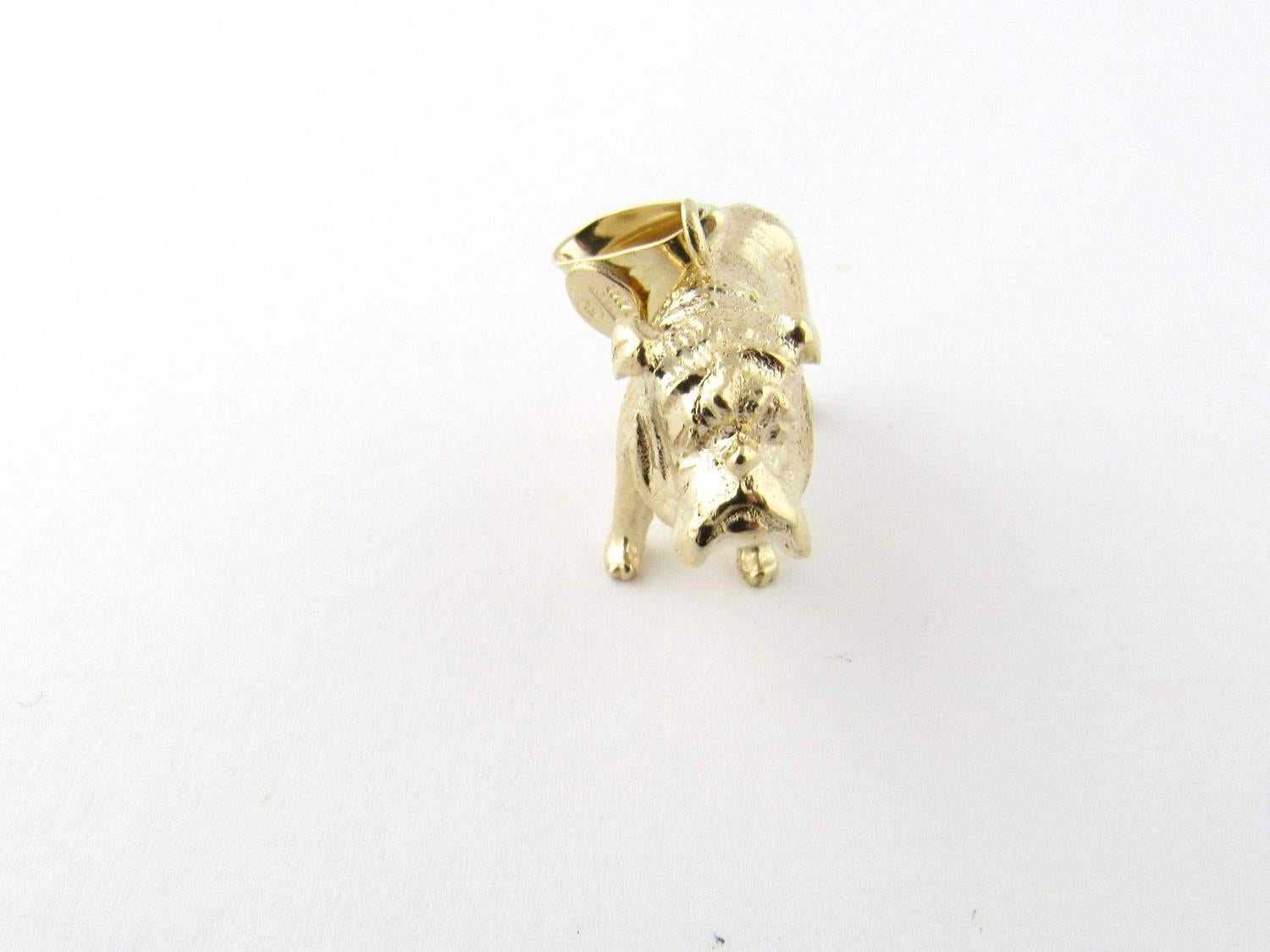 Vintage 14 Karat Yellow Gold Neapolitan Mastiff Charm

The Neapolitan Mastiff is a large, ancient dog breed known for its fearless and protective temperament. 

This 3D charm features the impressive Mastiff in meticulously detailed 14K gold. 

Size: