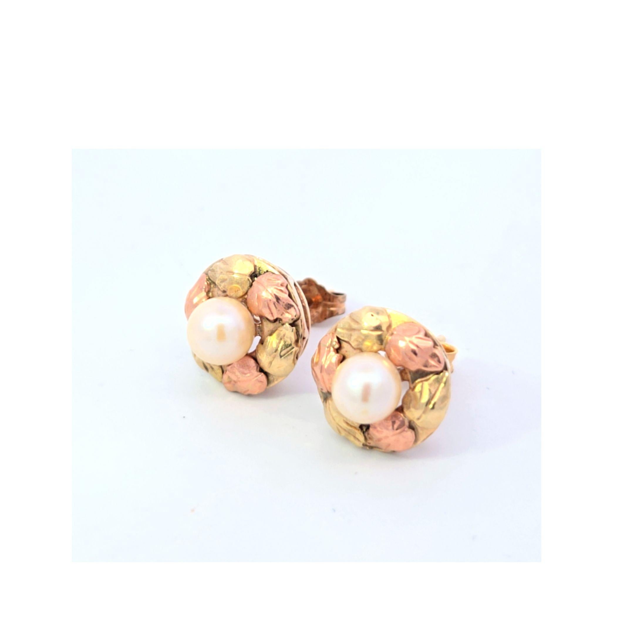 Moderno Orecchini di perle in oro giallo rosa 14 carati in vendita