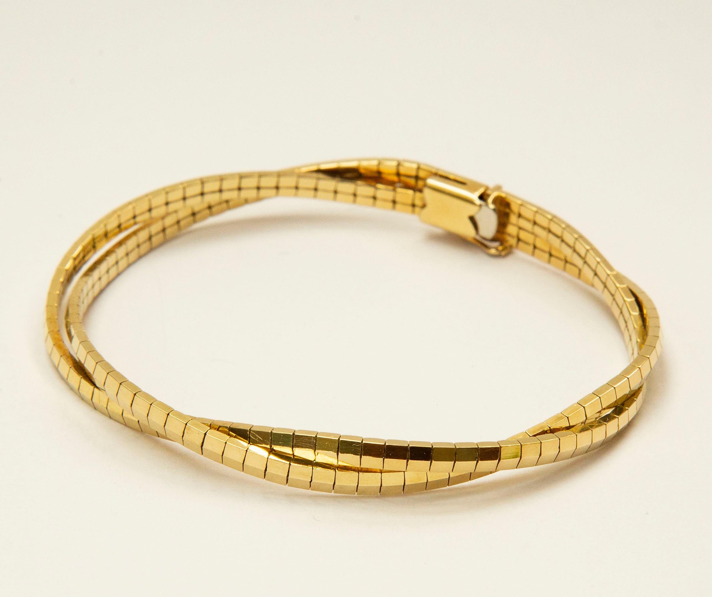 Women's or Men's 14 Karat Yellow Solid Gold Bar Bracelet For Sale