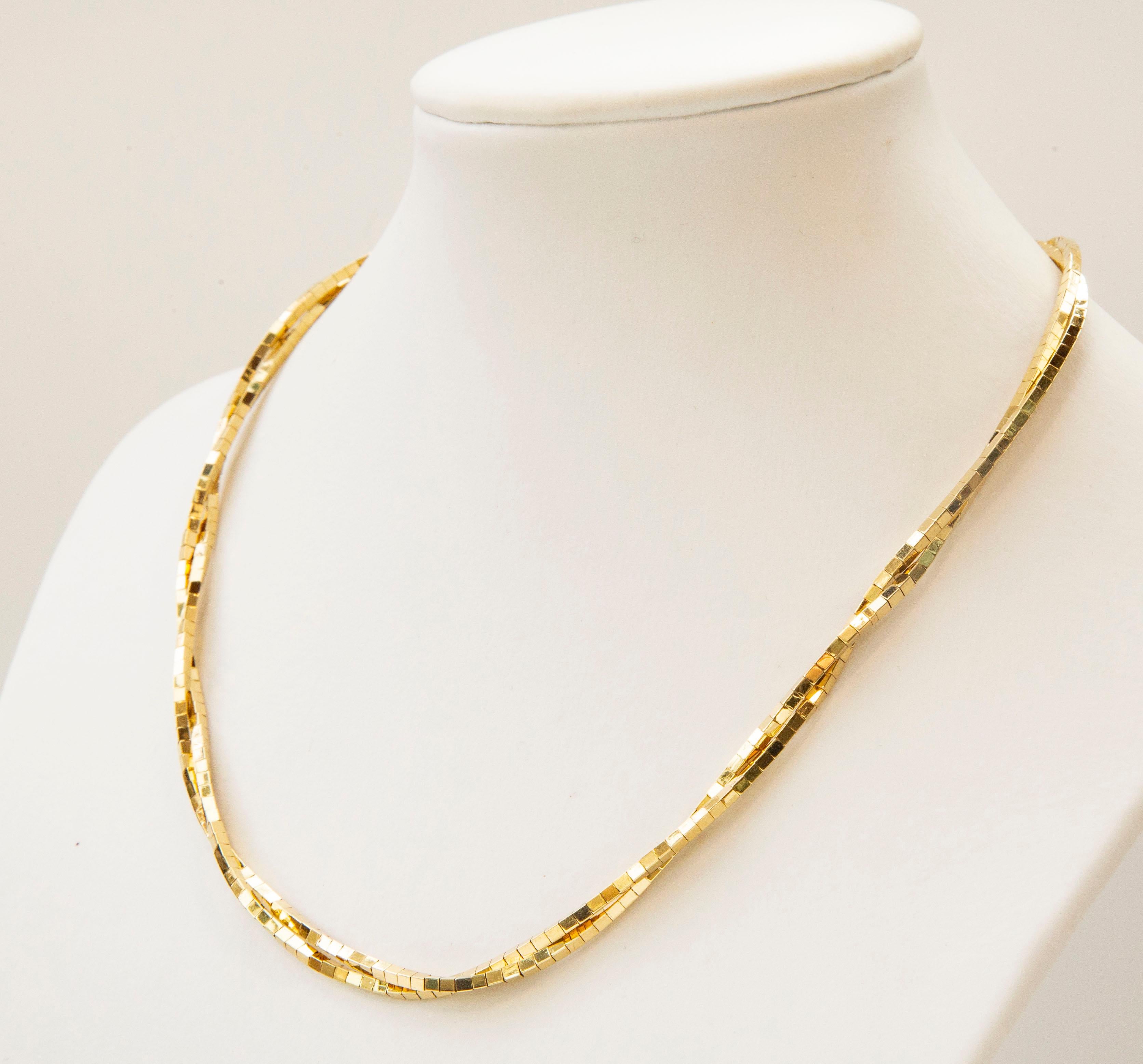 Women's or Men's 14 Karat Yellow Solid Gold Bar Omega Necklace For Sale