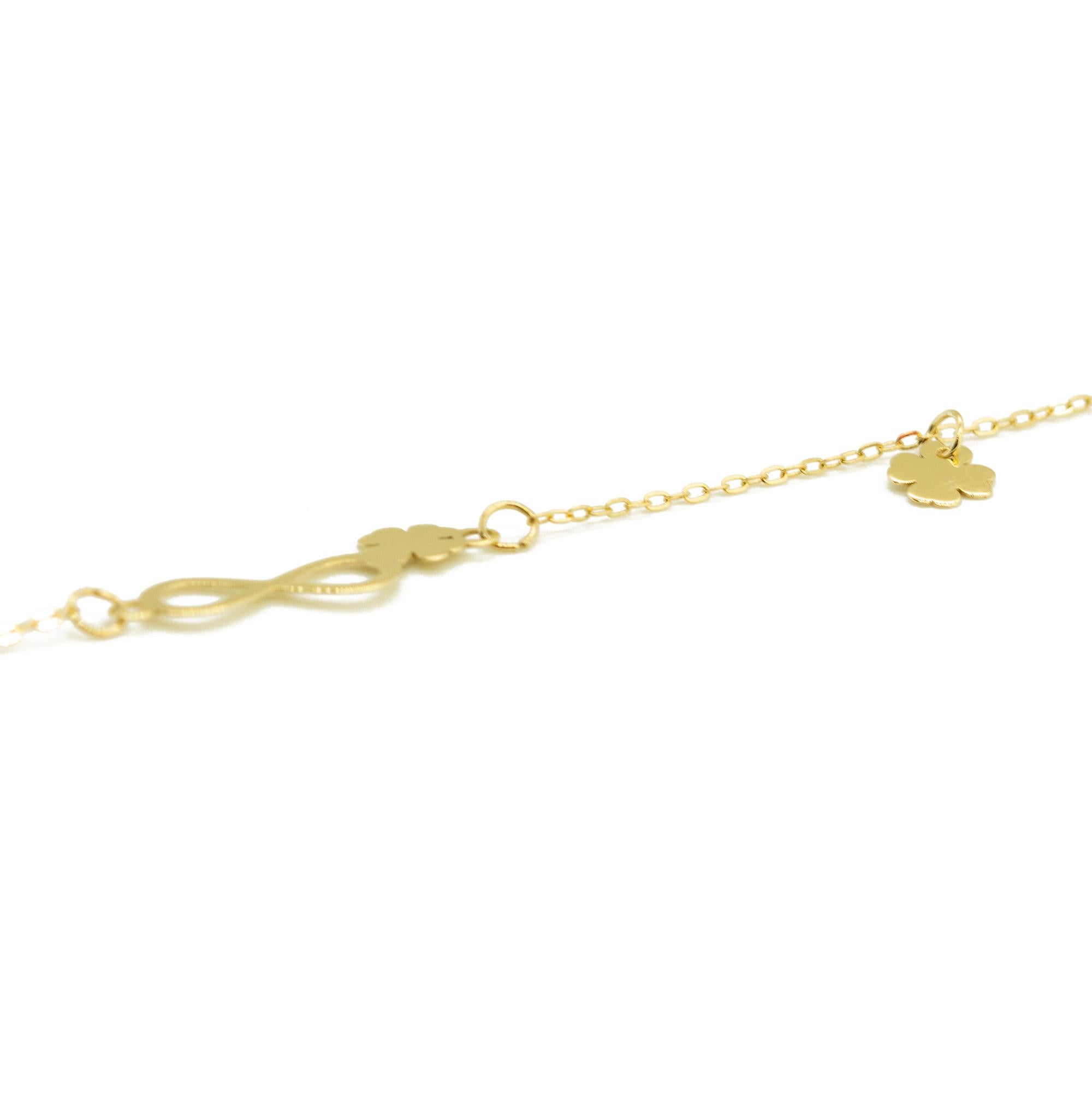 14 Karat Yellow Solid Gold Lucky Quatrefoil Sign Pendant Charm Chain Bracelet In New Condition For Sale In Milano, IT