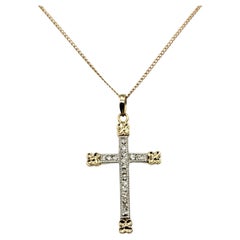 14 Karat Gelb-/Weißgold und Diamant-Kreuz-Anhänger Halskette