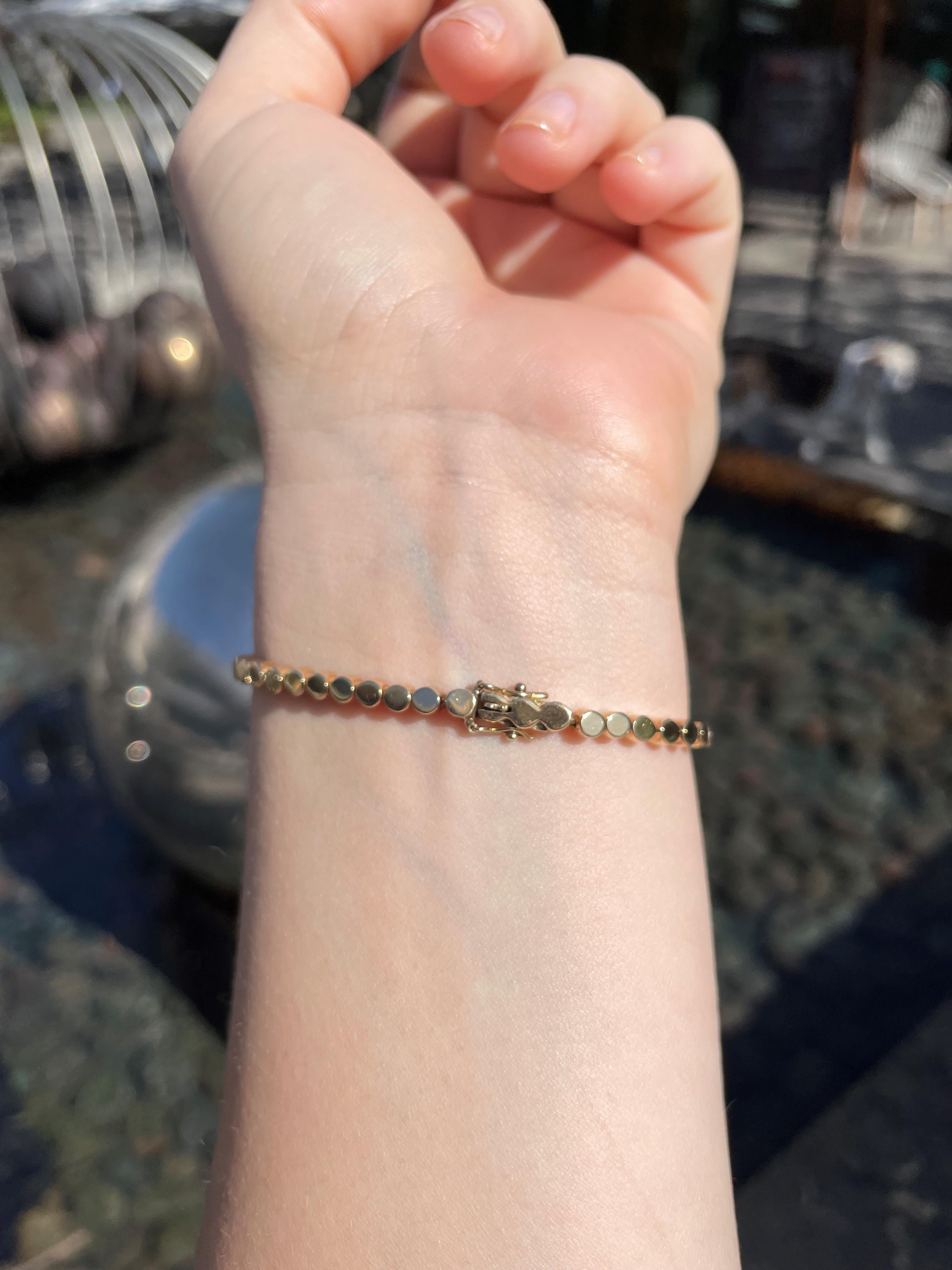 Armband aus 14 Karat Gelb- und Weißgold mit Diamanten im Kreis Damen im Angebot