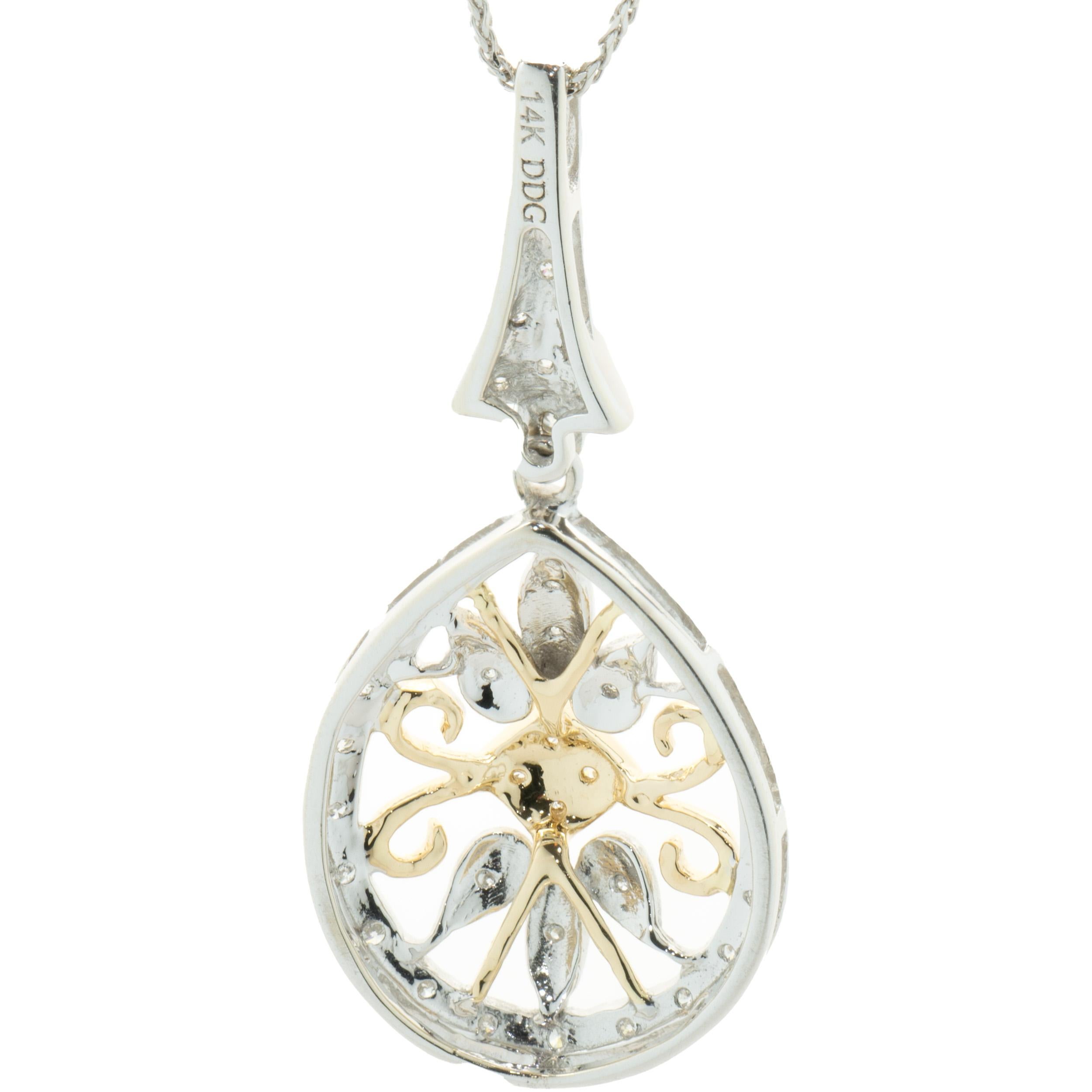 14 Karat Yellow & White Gold Diamond Filigree Necklace In Excellent Condition For Sale In Scottsdale, AZ