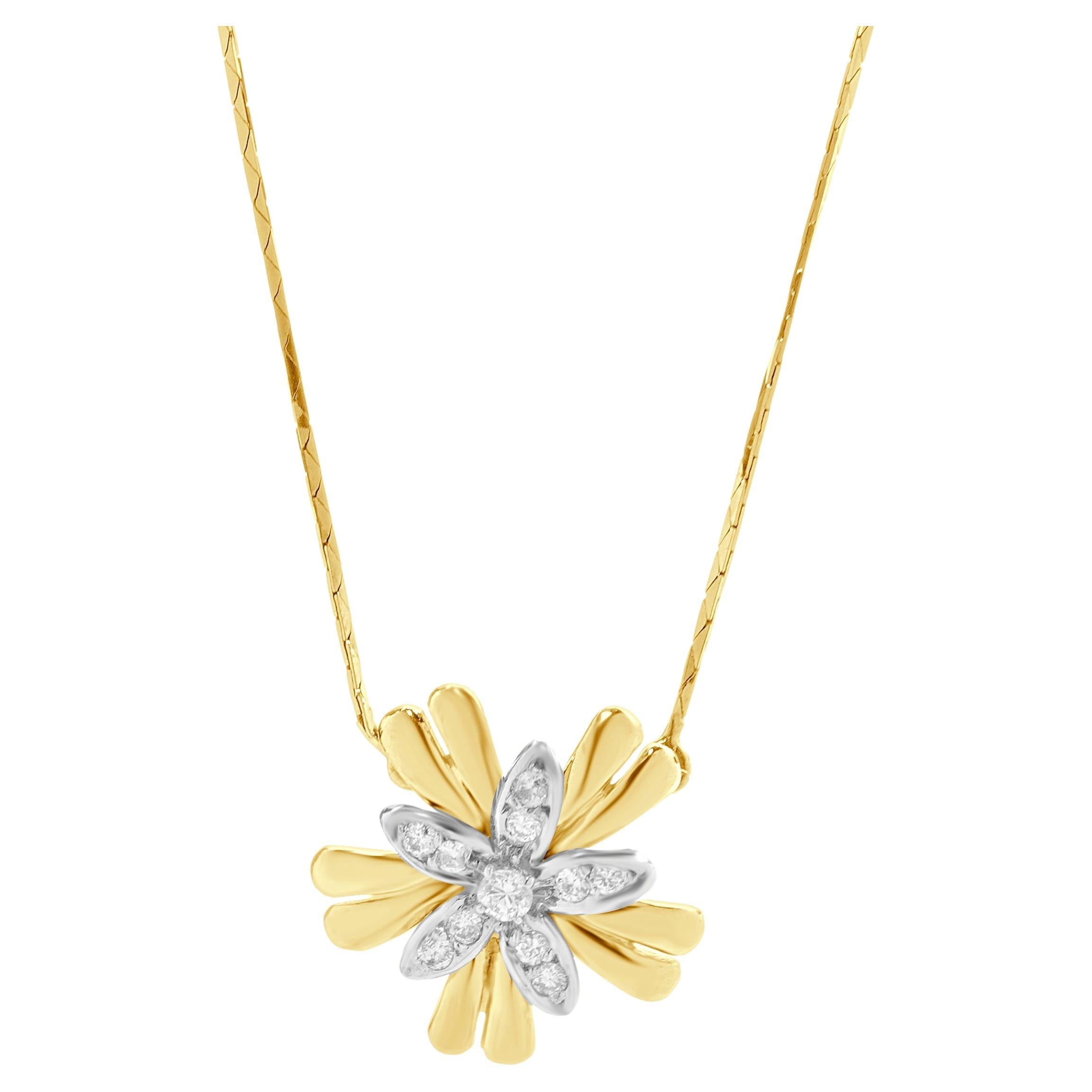 Collar Flor Diamante Oro Amarillo y Blanco 14 Kilates
