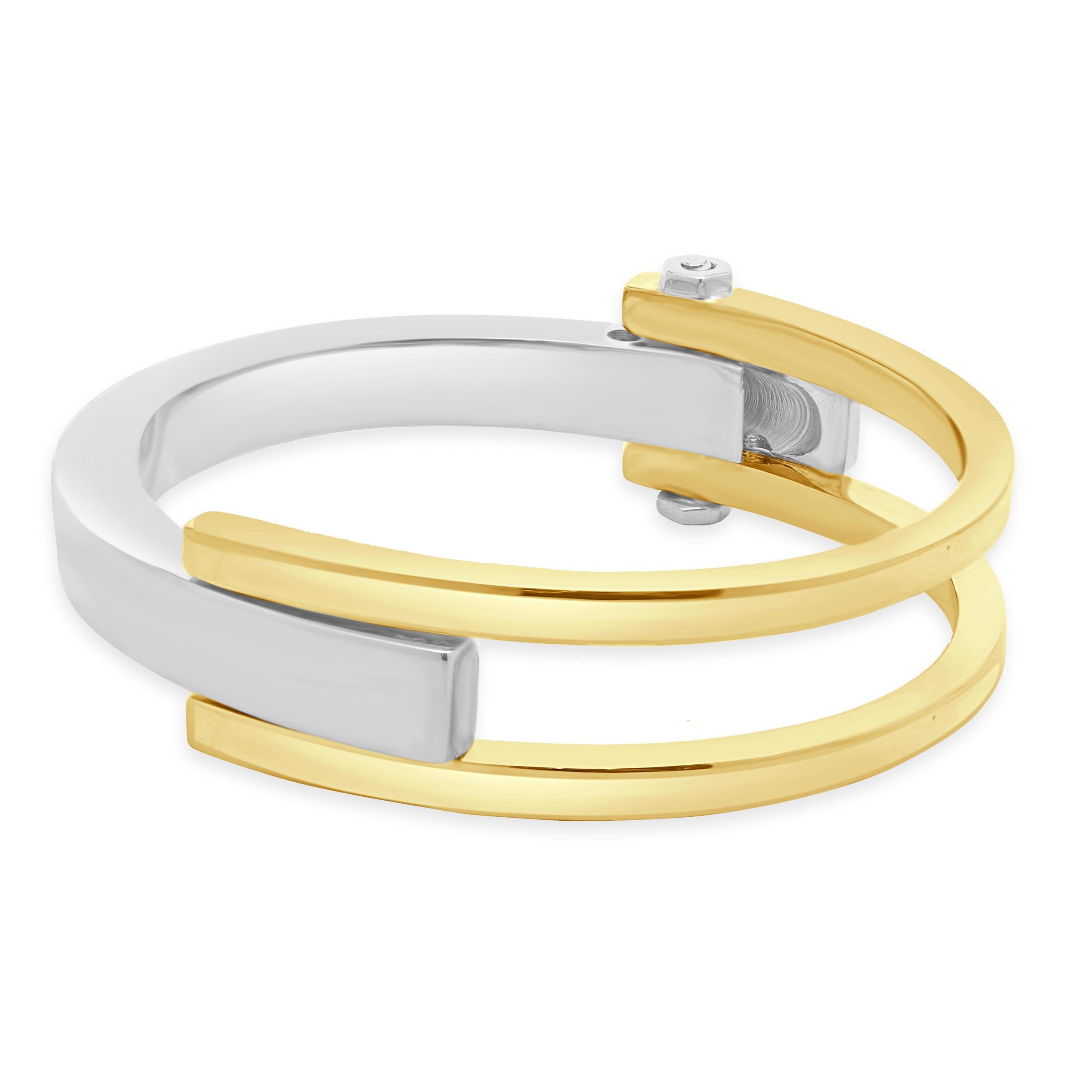 14 Karat Yellow & White Gold Hinged Cuff Bracelet In Good Condition For Sale In Scottsdale, AZ