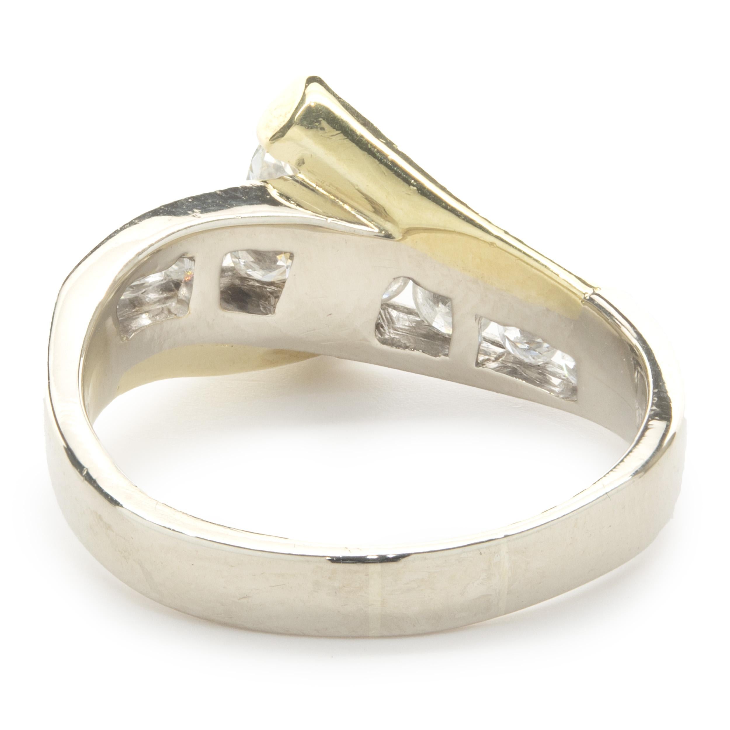 Verlobungsring aus 14 Karat Gelb- und Weißgold mit Diamanten im Marquiseschliff Damen