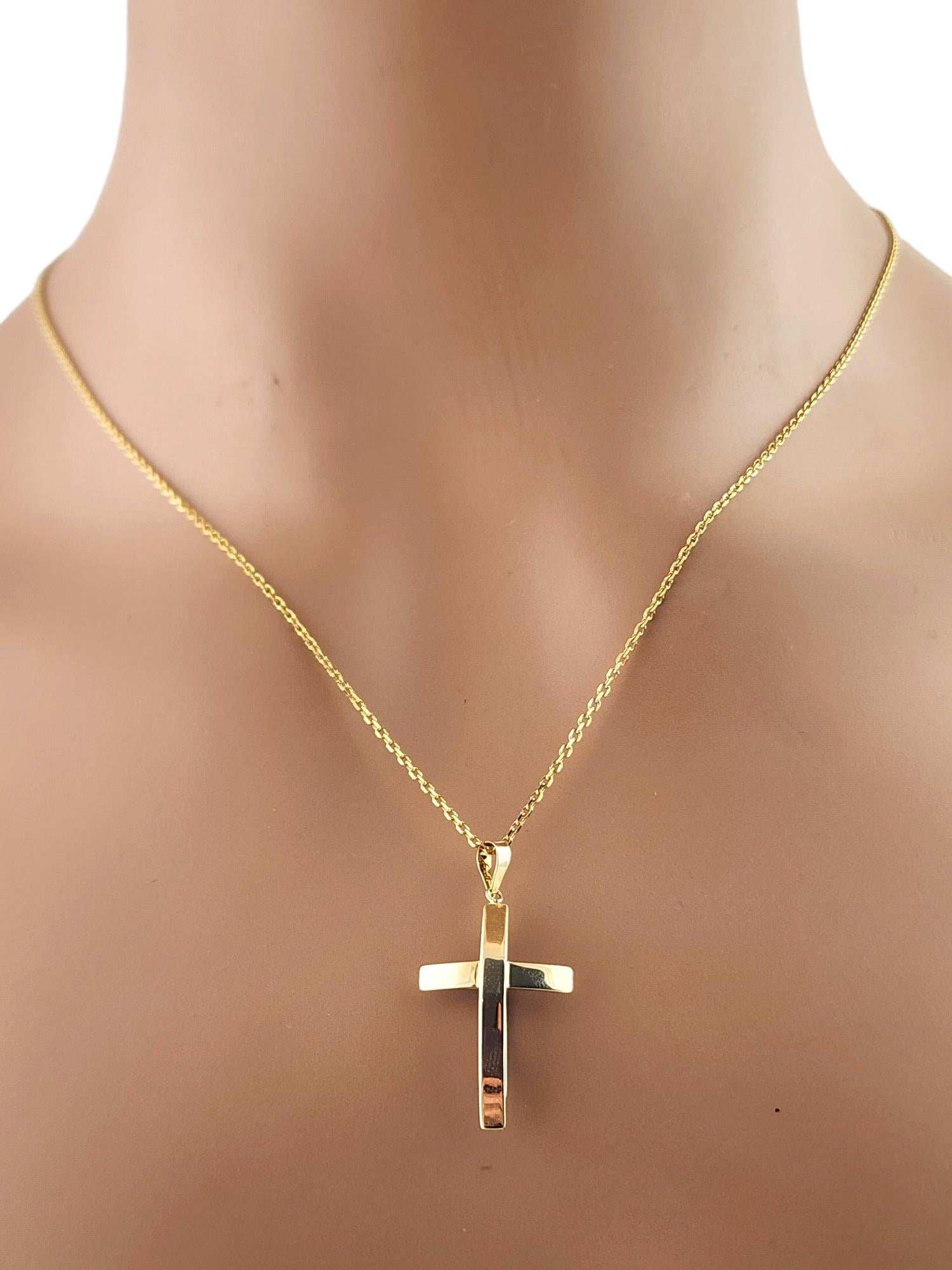 Collier pendentif croix réversible en or jaune et blanc 14 carats n° 18534 en vente 5