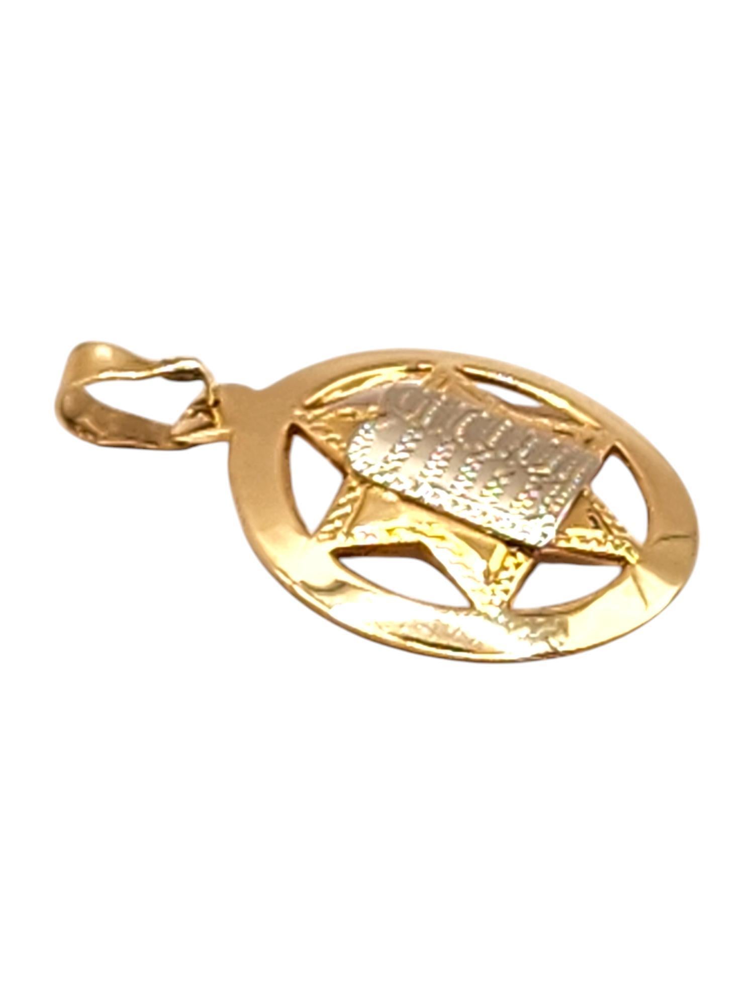 Étoile de David en or jaune et blanc 14 carats avec breloque Torah n° 19996 Bon état - En vente à Washington Depot, CT
