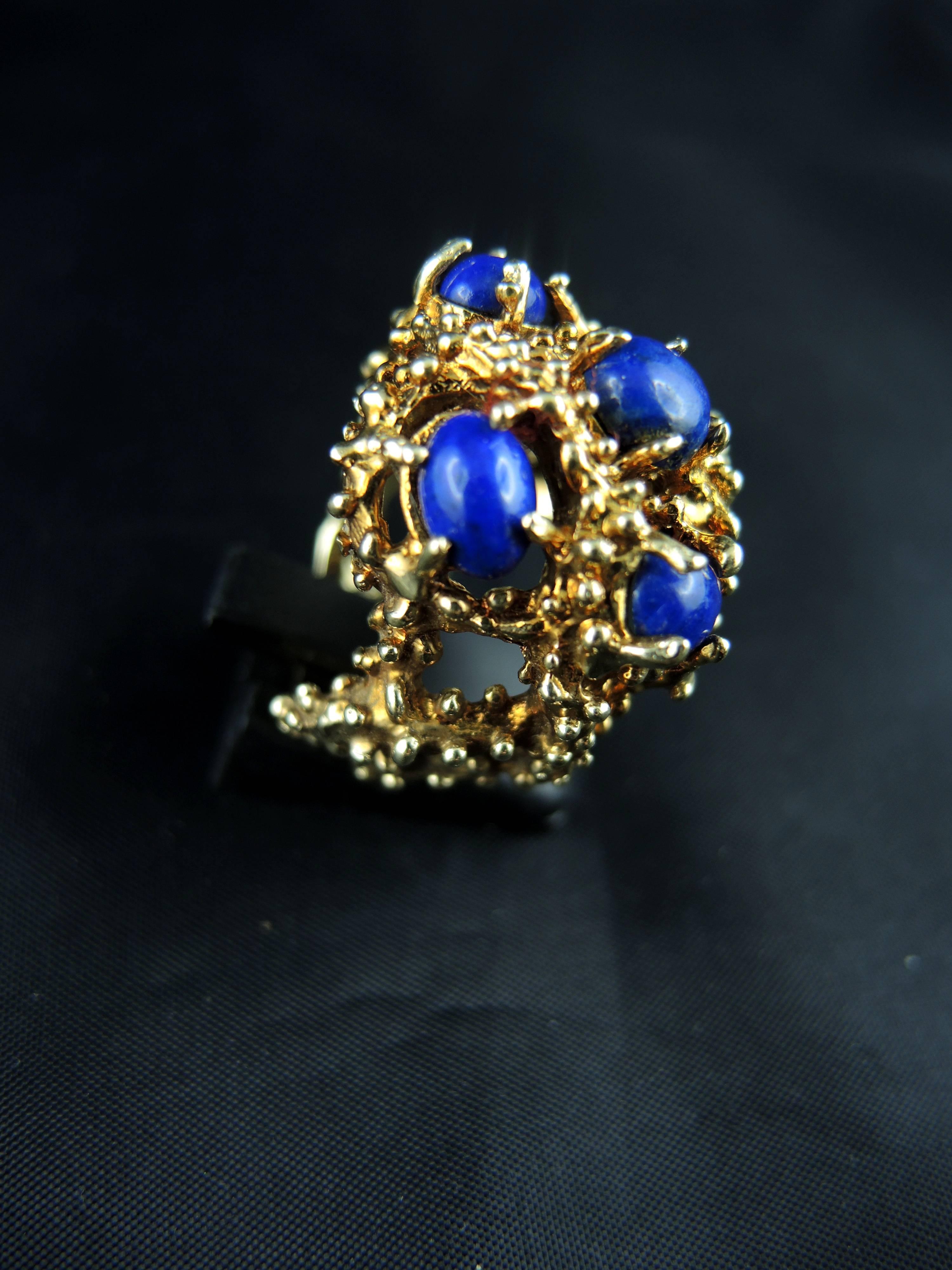 14 Karat Gold Cocktail Ring Set with Lapis Lazuli, circa 1970 2