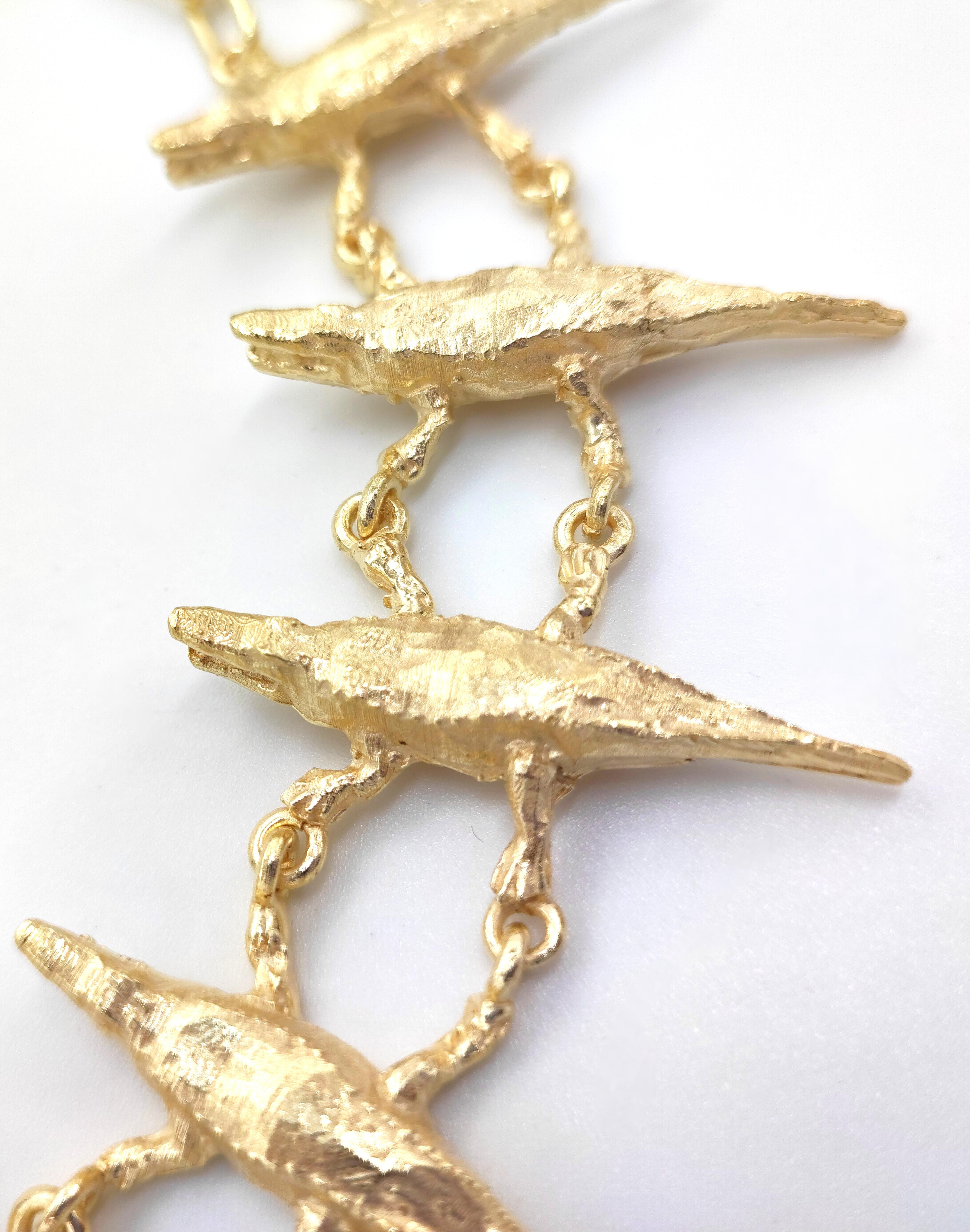 Women's or Men's 14 Karat Gold Necklace Crocodiles For Sale