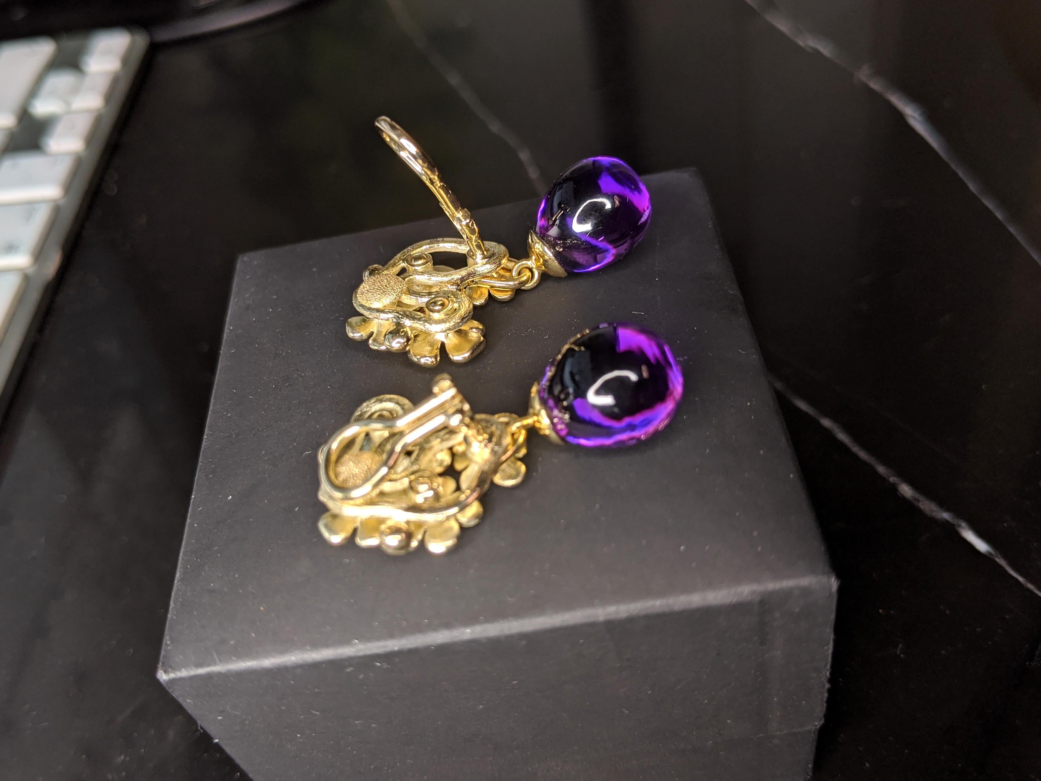 This is a piece from the contemporary jewellery collection, which was featured in Vogue UA review, and designed by the oil painter from Berlin Polya Medvedeva.

The clip-on earrings are made of 14 karat yellow gold, and encrusted with 6 round